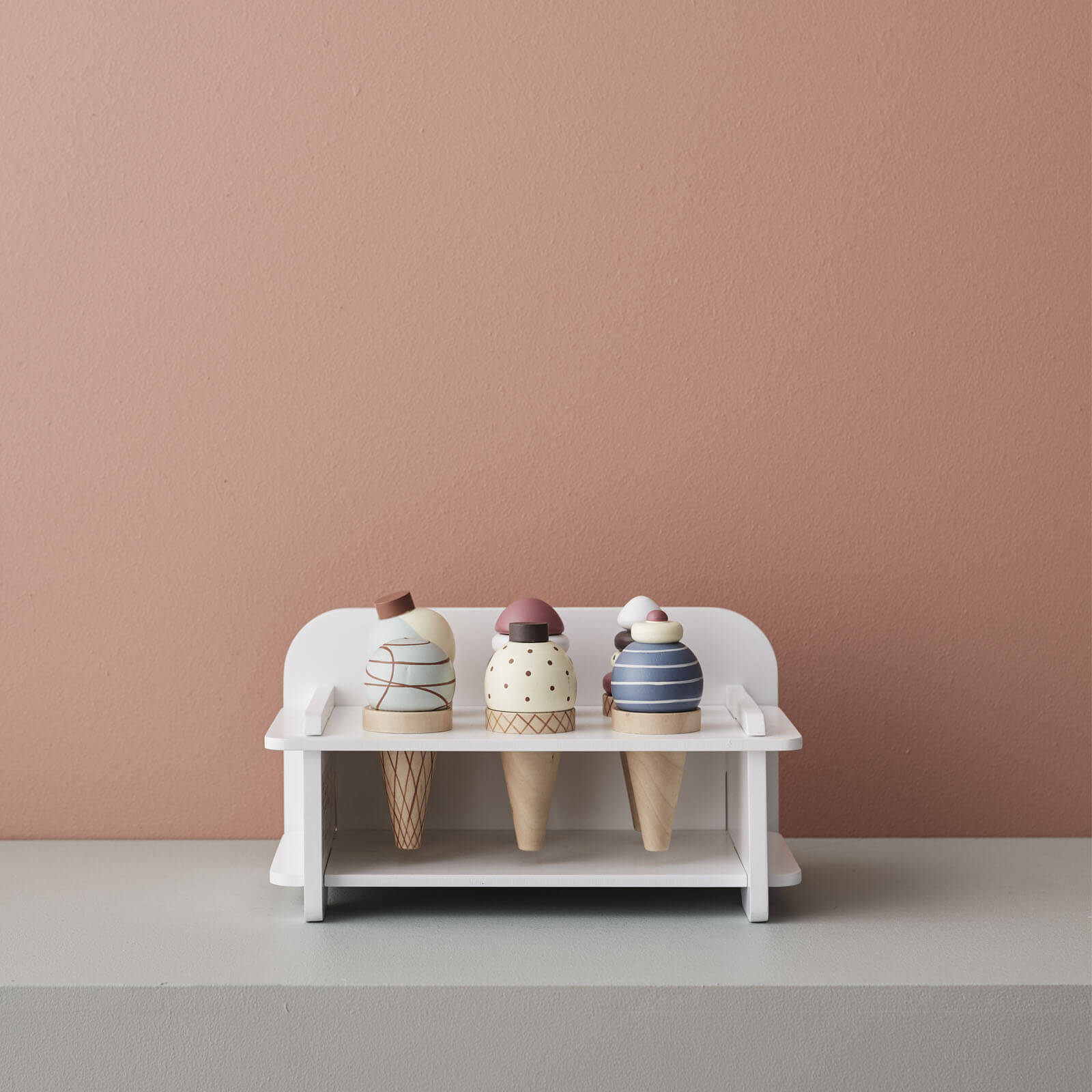 Ice Creams With Rack