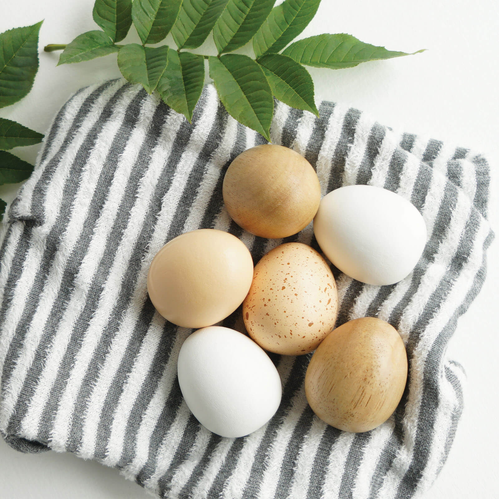 Wooden Crate - Farm Eggs Half Dozen