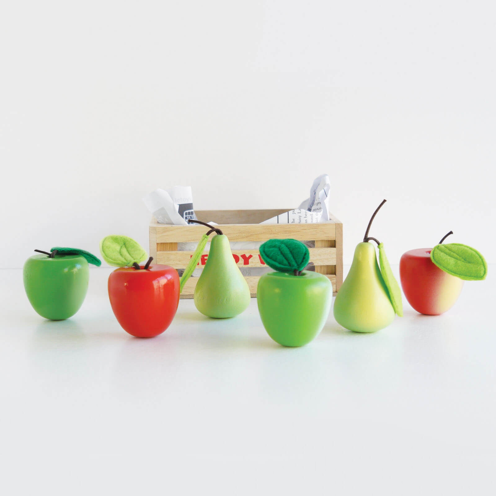Wooden Crate - Apples and Pears