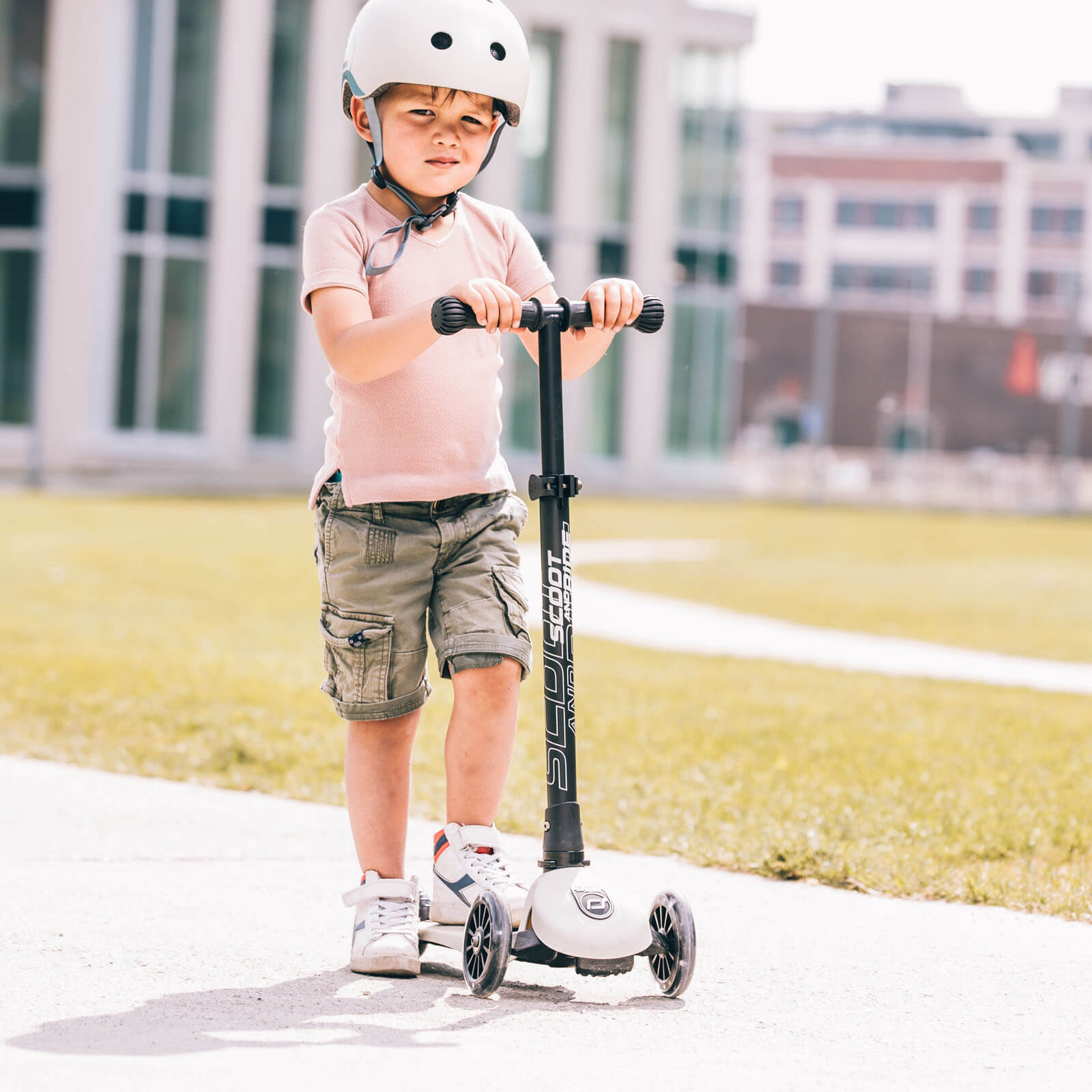 Highwaykick 3 LED Scooter - Ash