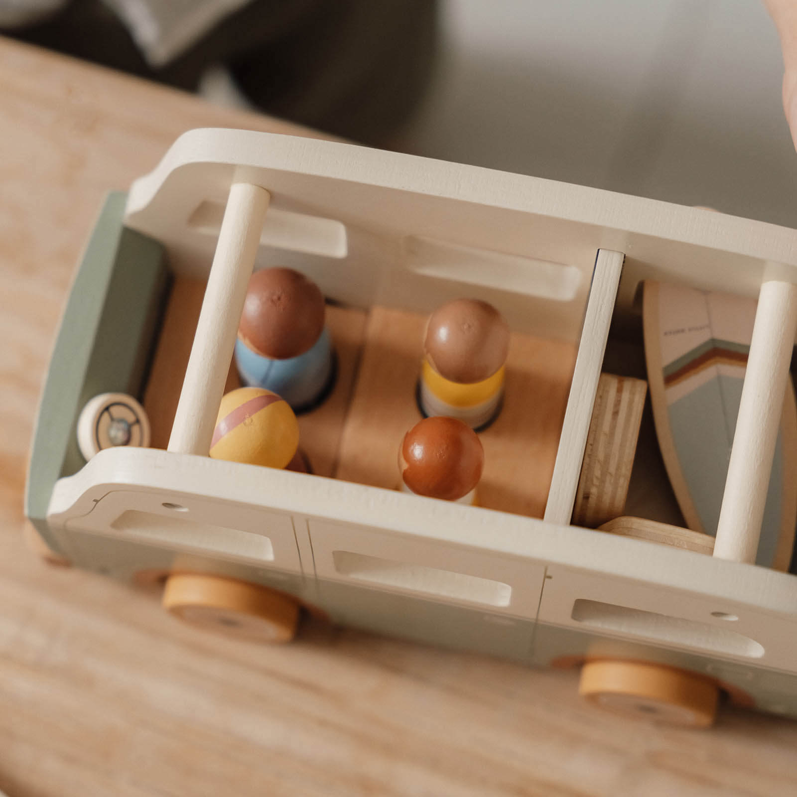 Vintage Vehicle With Wooden Dolls