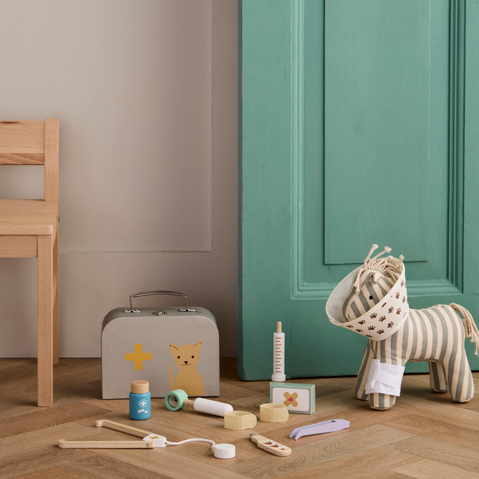 Veterinary Play Set Suitcase