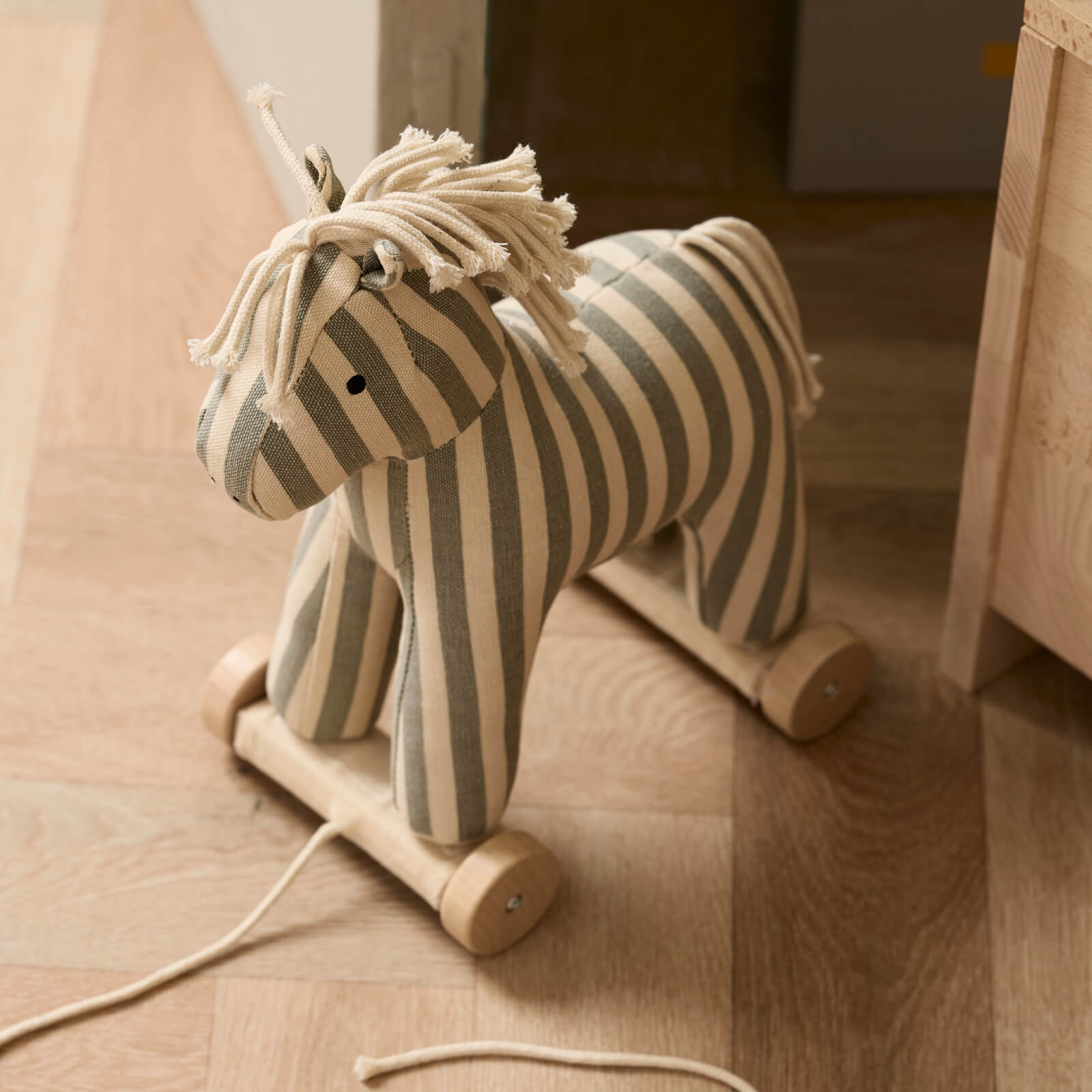 Pull Along Horse - Sam