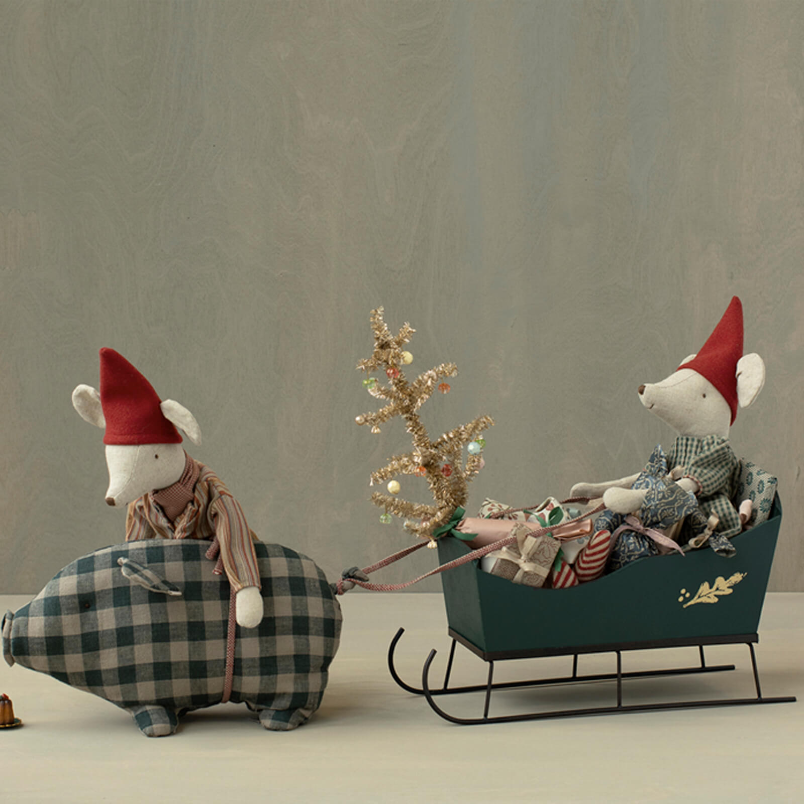 Sleigh - Medium - Green