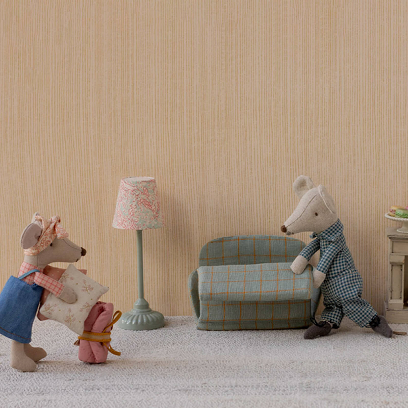 Vintage Floor Lamp - Mouse - Mint