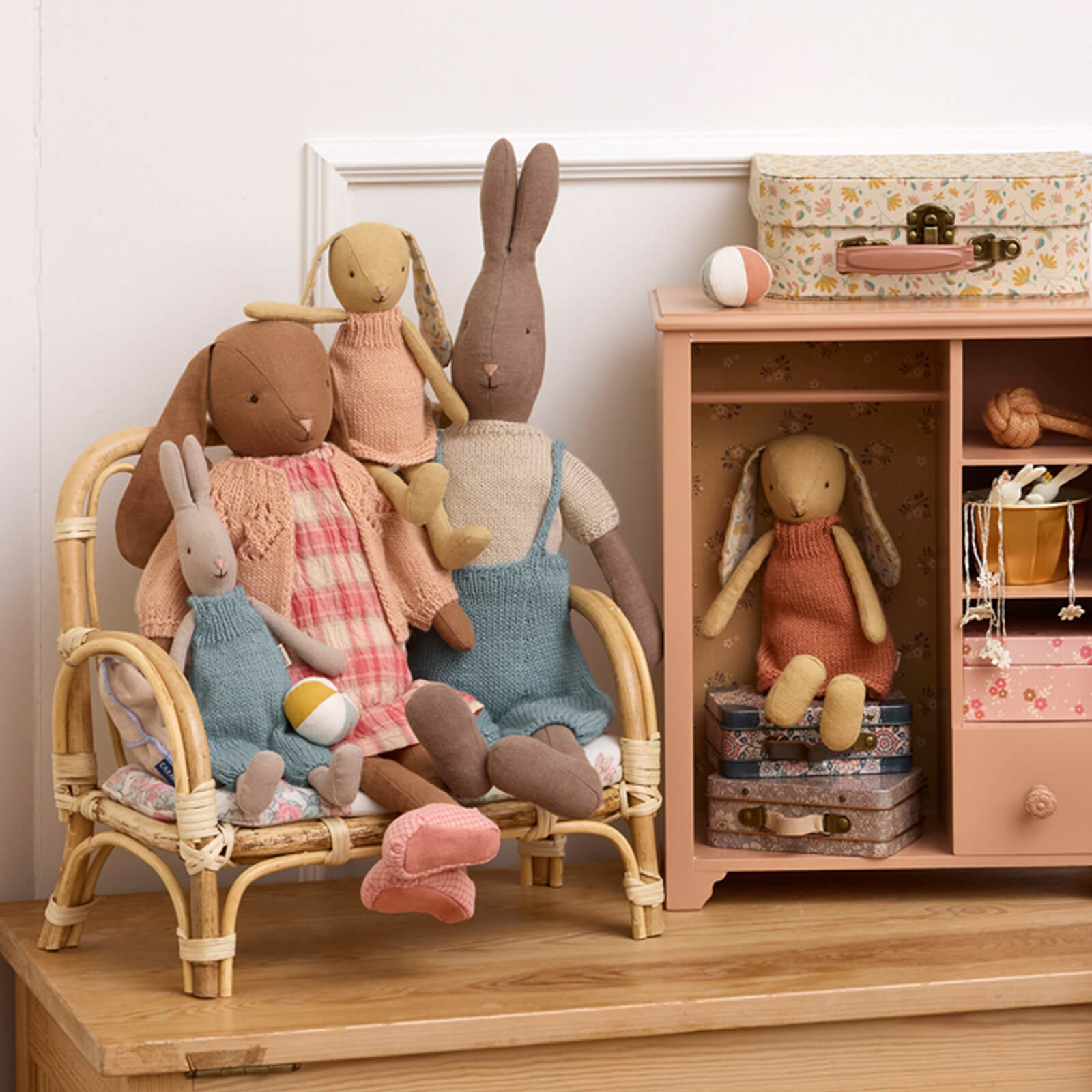 Rabbit Size 3 - Brown - Knitted Shirt and Overall