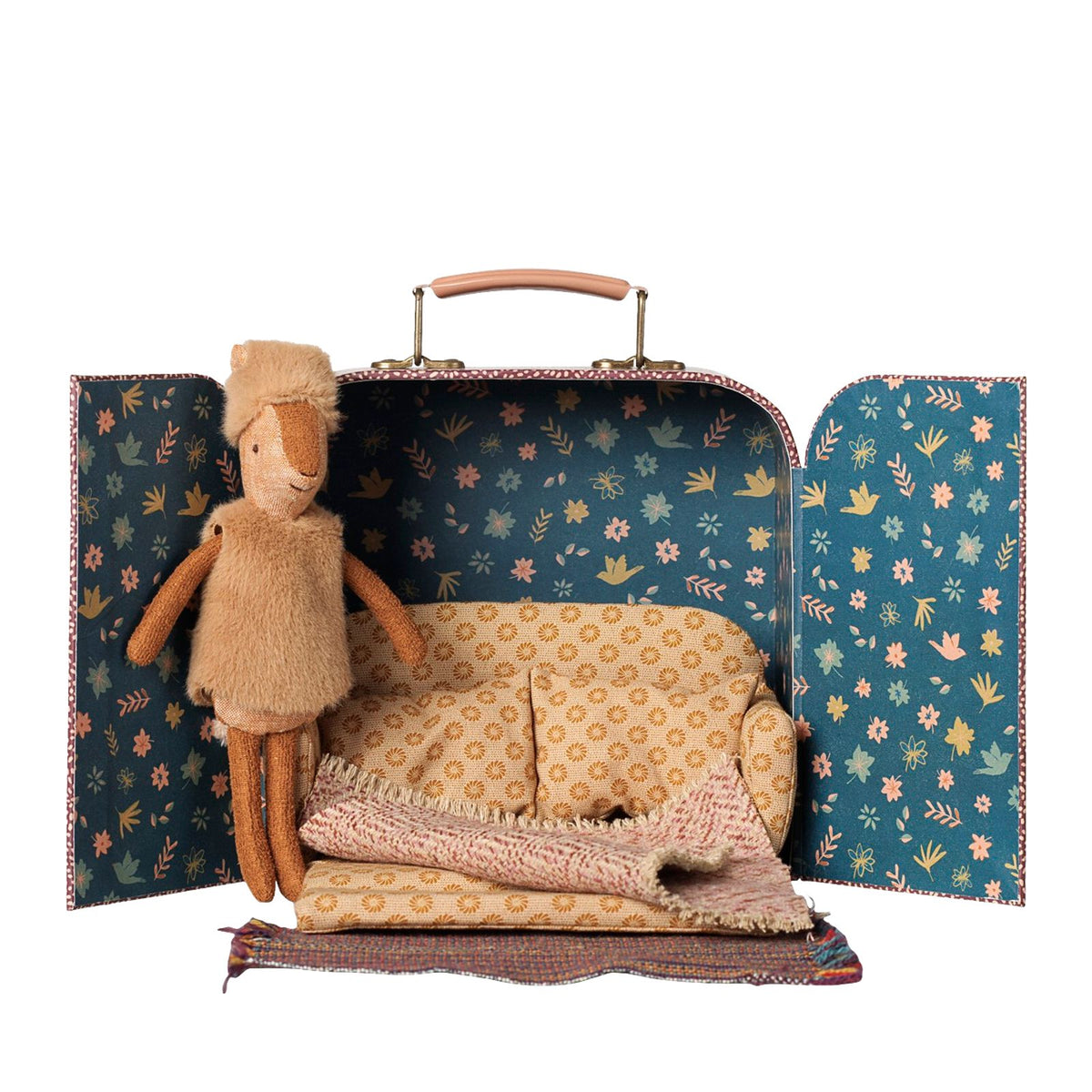 Reindeer In Suitcase - Little Sister