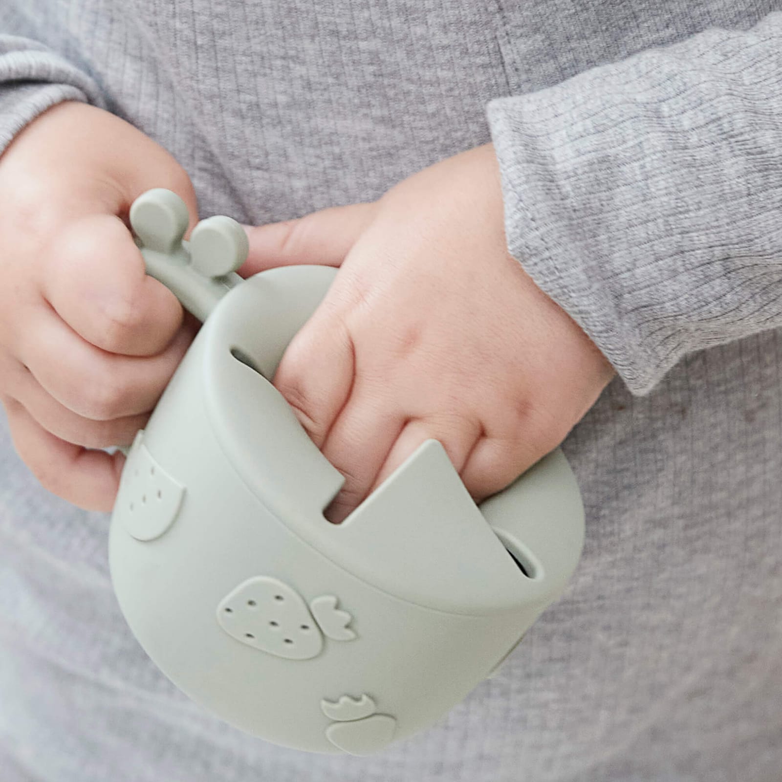 Peekaboo Snack Cup - Raffi Green