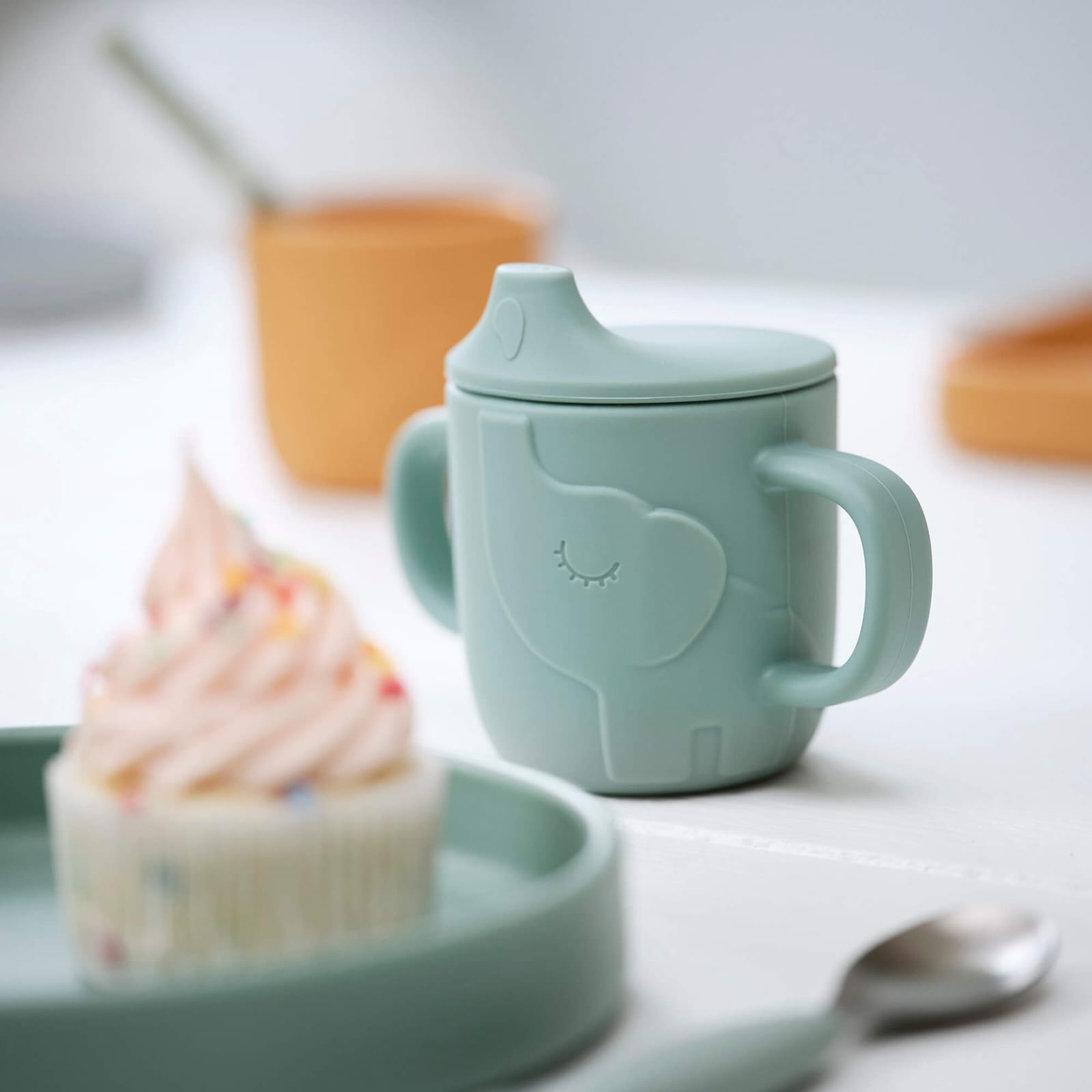 Peekaboo Spout Cup - Elphee Blue