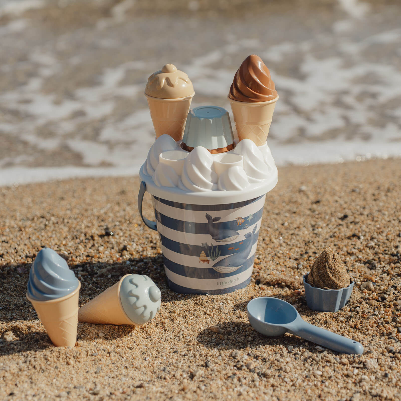 Little Dutch 14 Piece Ice Cream Bucket Set - Ocean World