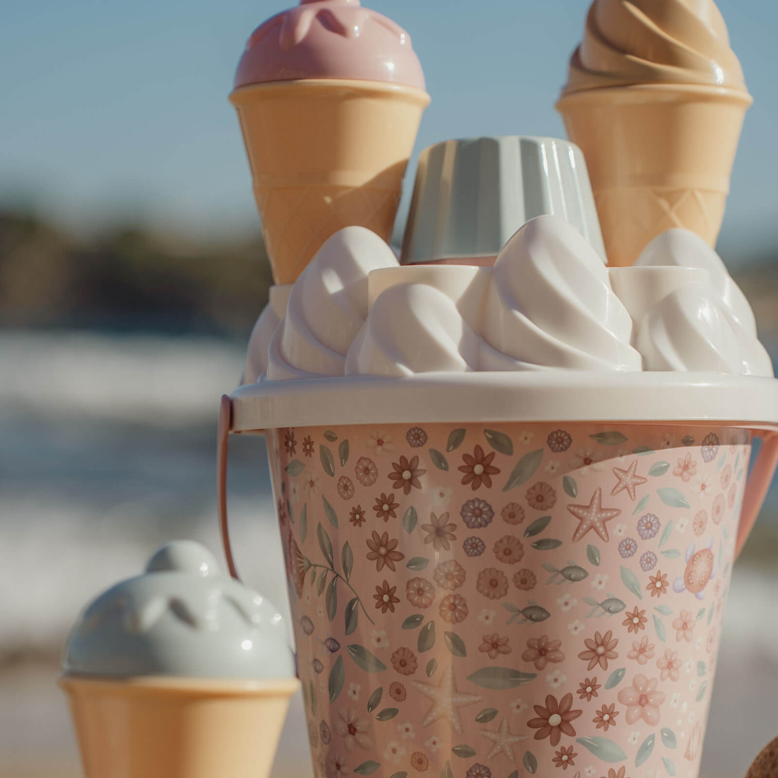 14 Piece Ice Cream Bucket Set - Dreamy Mermaid