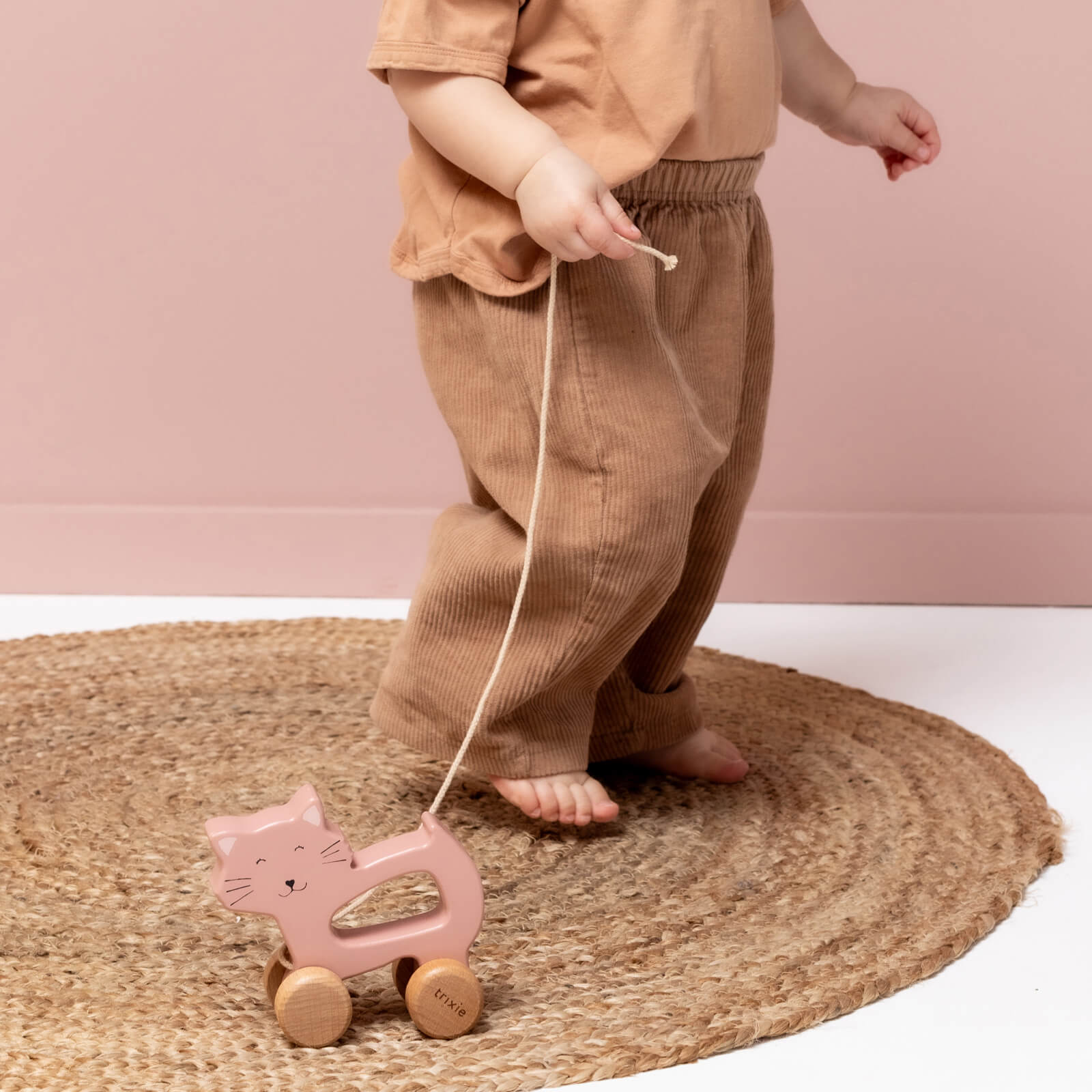 Wooden Pull Along Toy - Mrs Cat