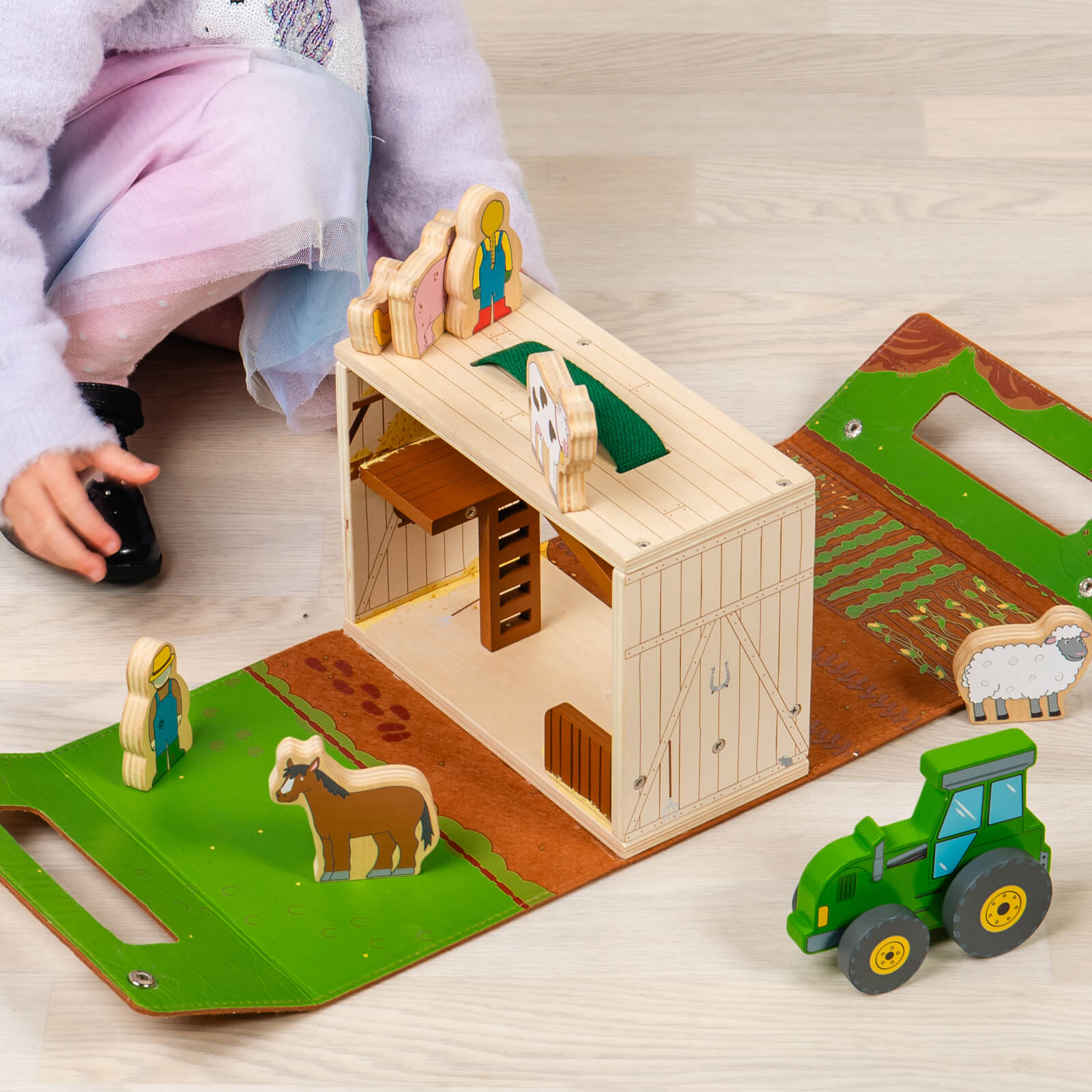 Farm On The Go Play Set