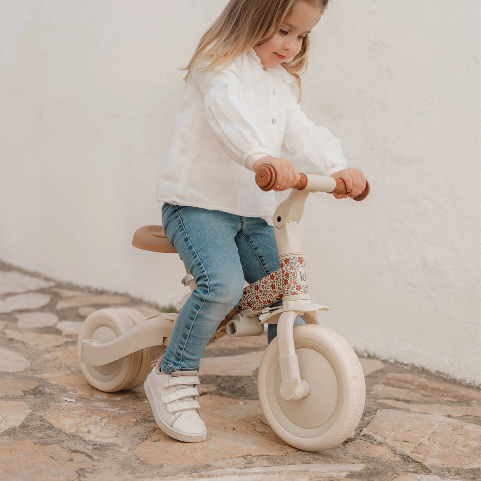 4 In 1 Trike - Off White Flowers