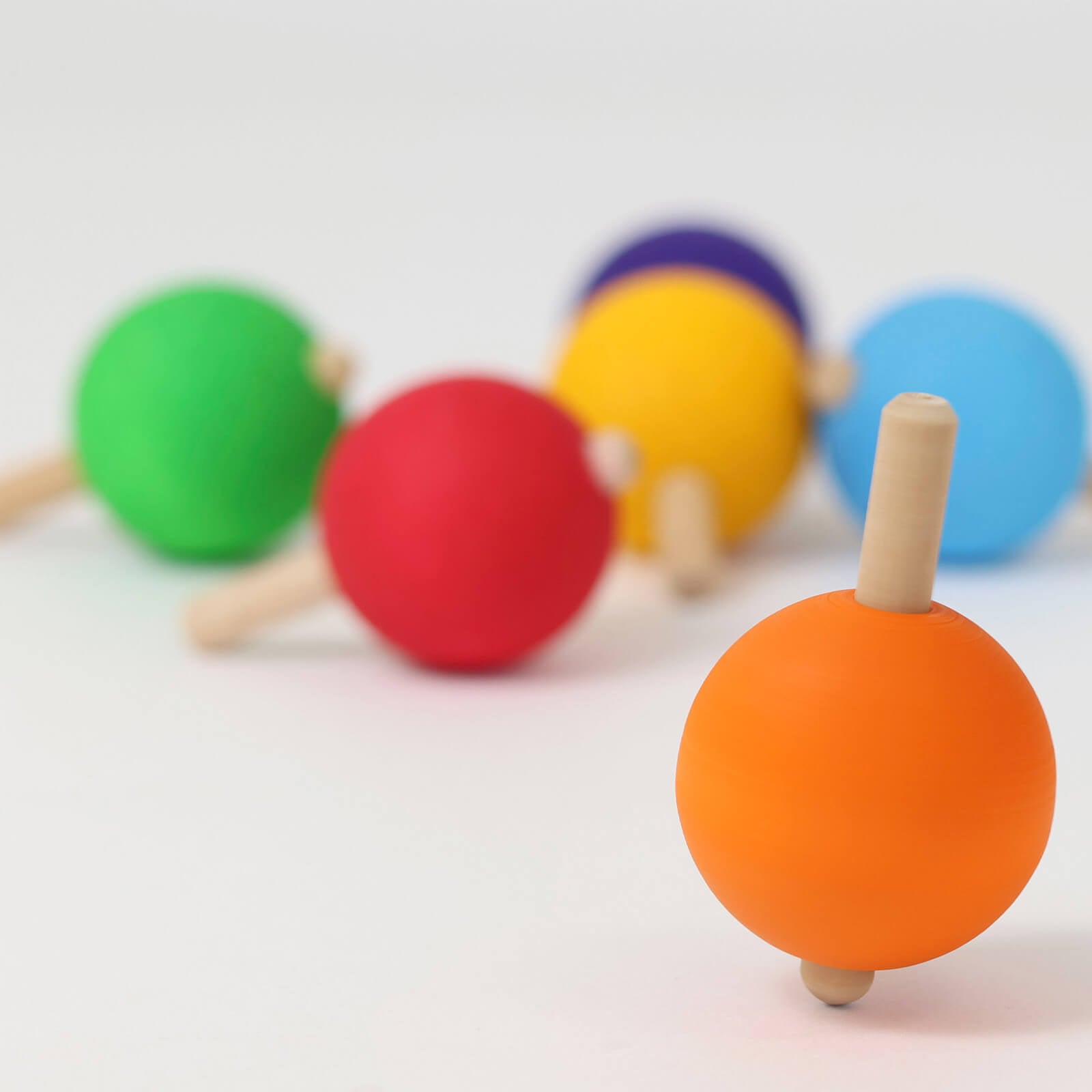 6 Spinning Tops - Rainbow