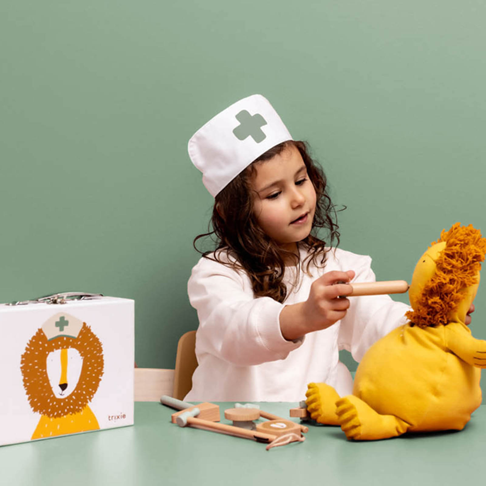 Wooden Doctor Set