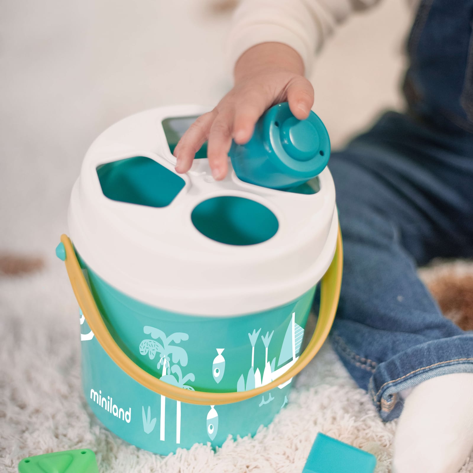 Shape Sorting Bucket - Turquoise