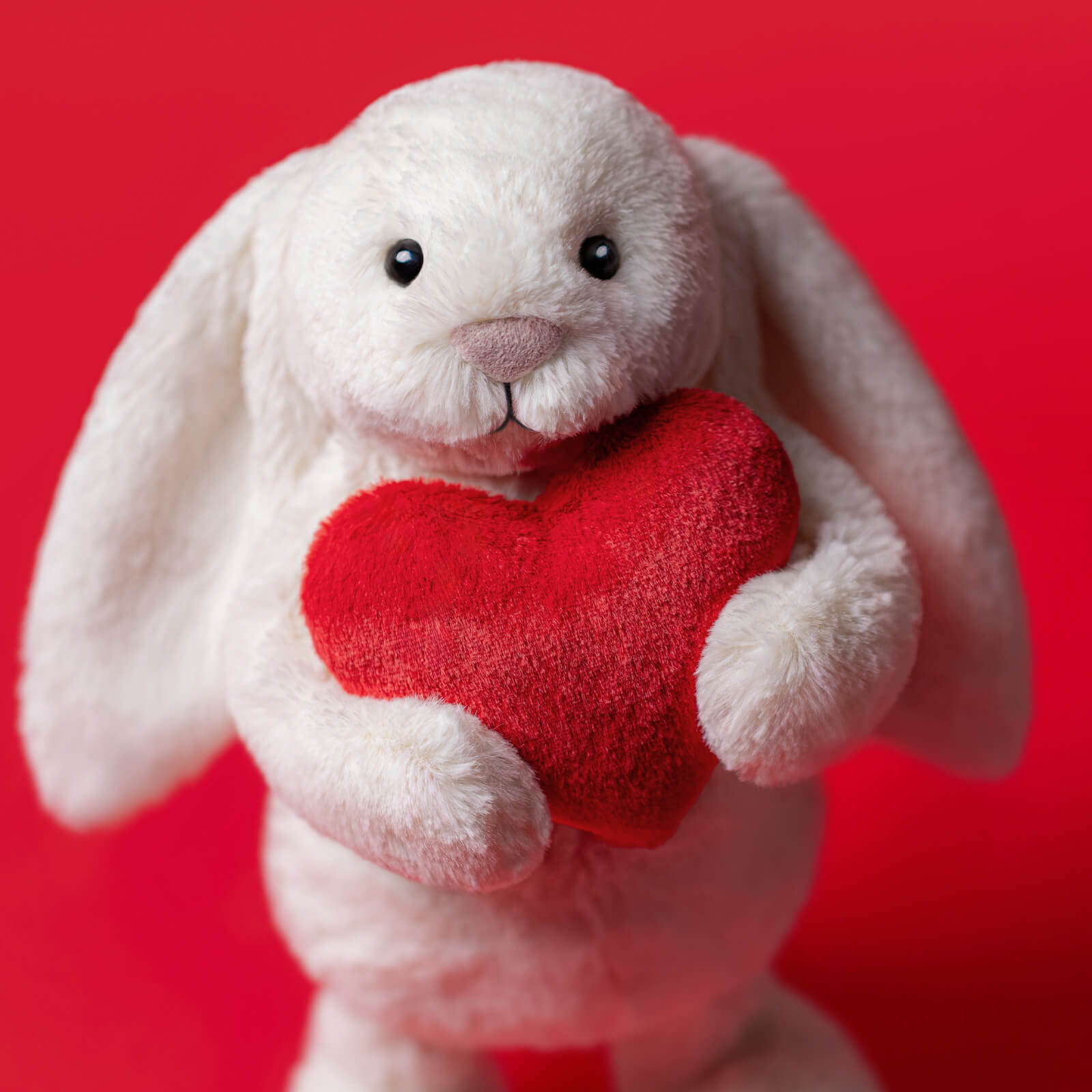 Jellycat Original Bashful Bunny Red Love Heart