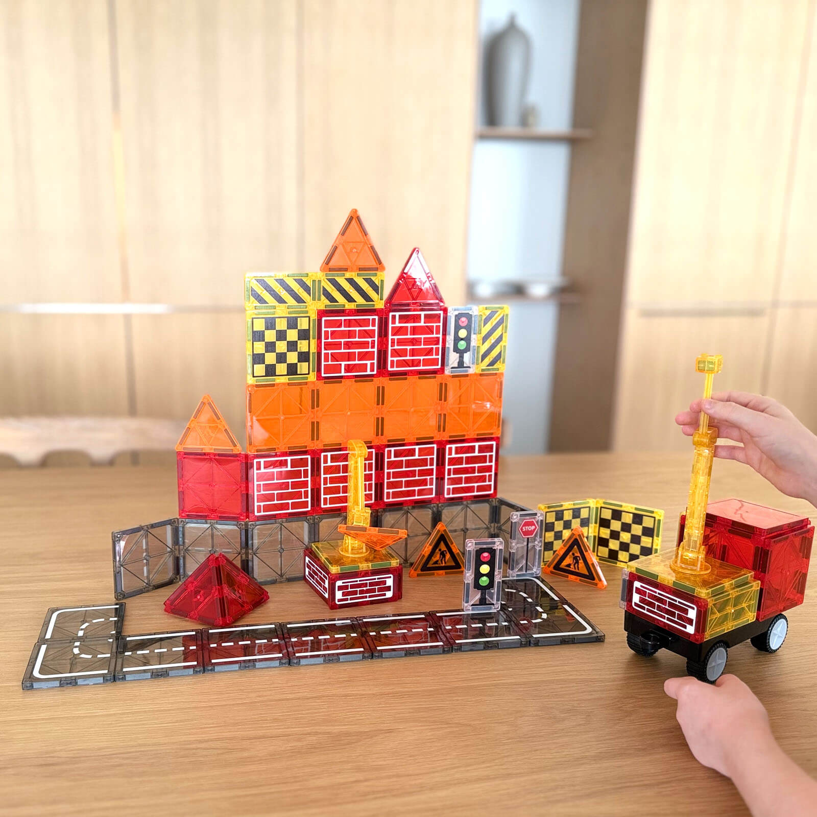 Magnetic Tiles - Road Construction 62 Pieces