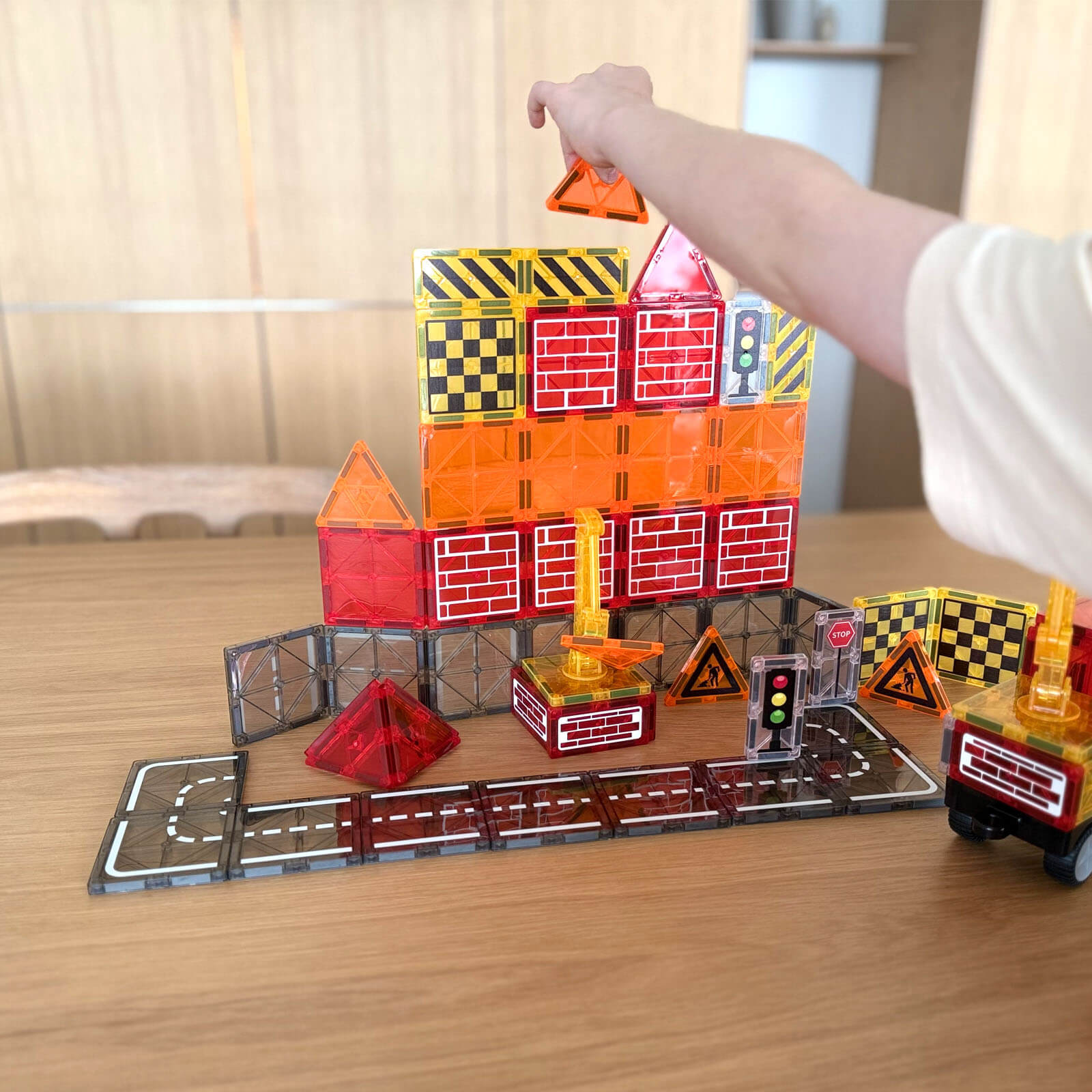 Magnetic Tiles - Road Construction 62 Pieces