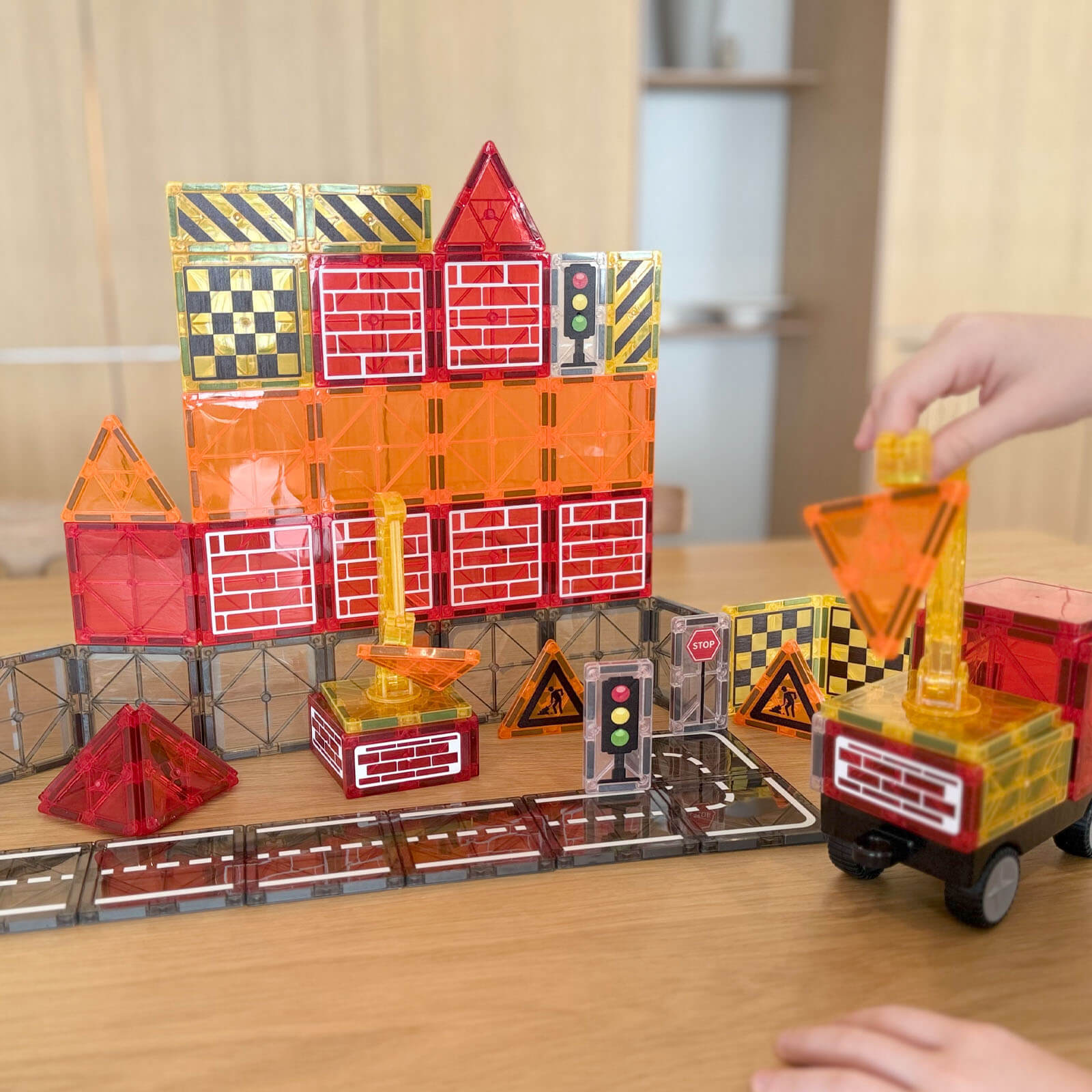 Magnetic Tiles - Road Construction 62 Pieces