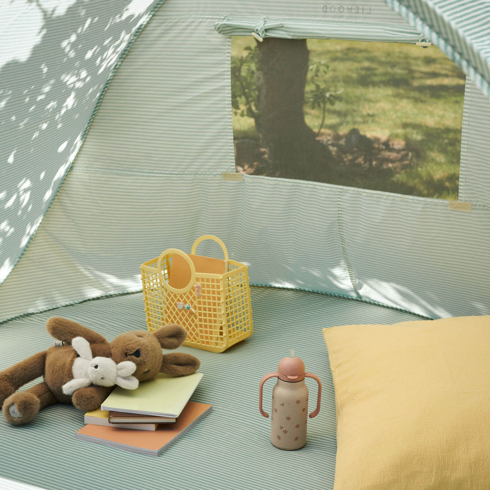 Cassie Pop Up Tent - Peppermint Creme De La Creme