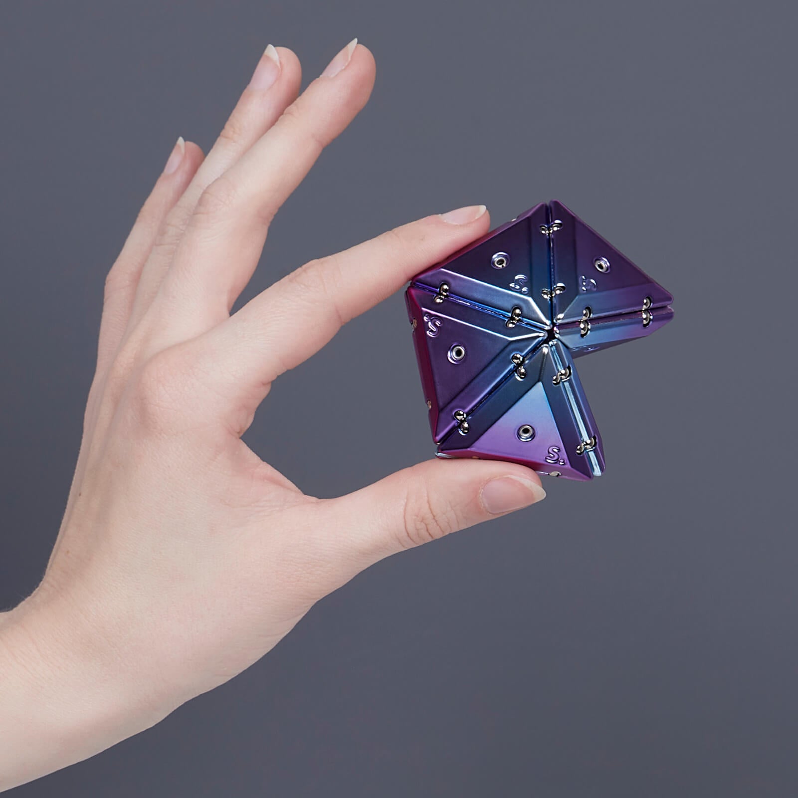 Geode Magnetic Fidget Pyramid - Chrome Nova