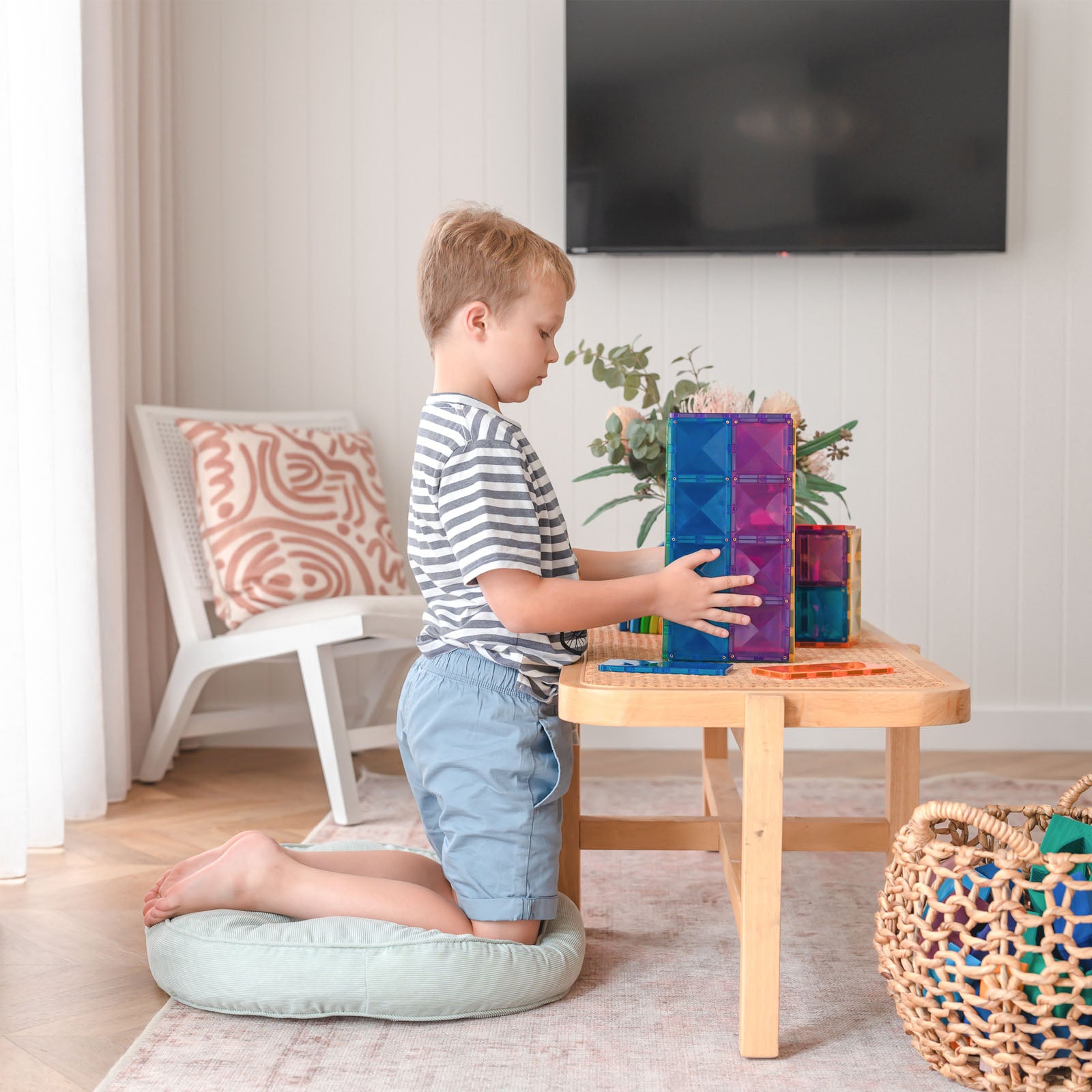 Magnetic Tiles Rainbow Rectangle Pack - 18 Pieces