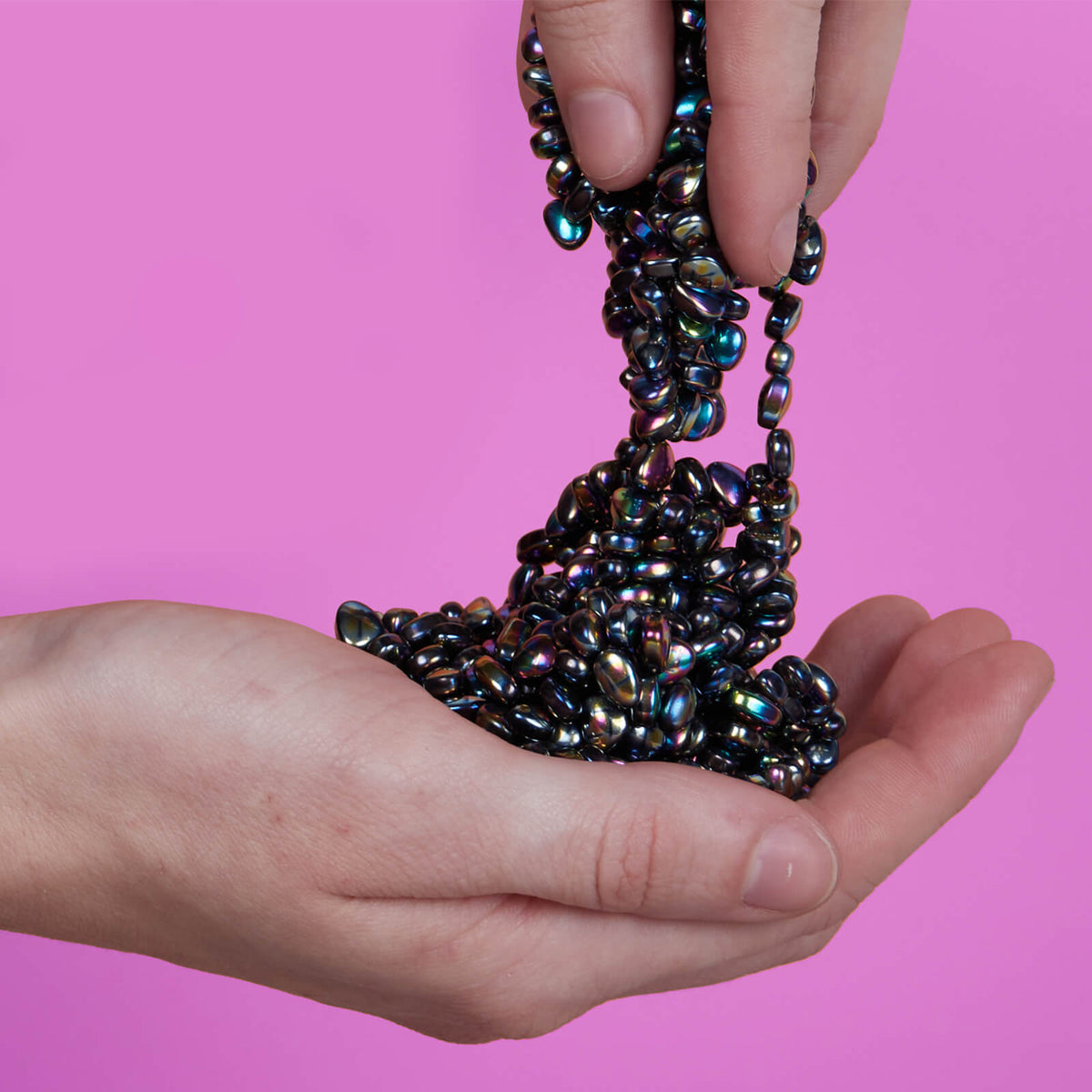 Crags Medium Magnetic Putty - Oil Slick