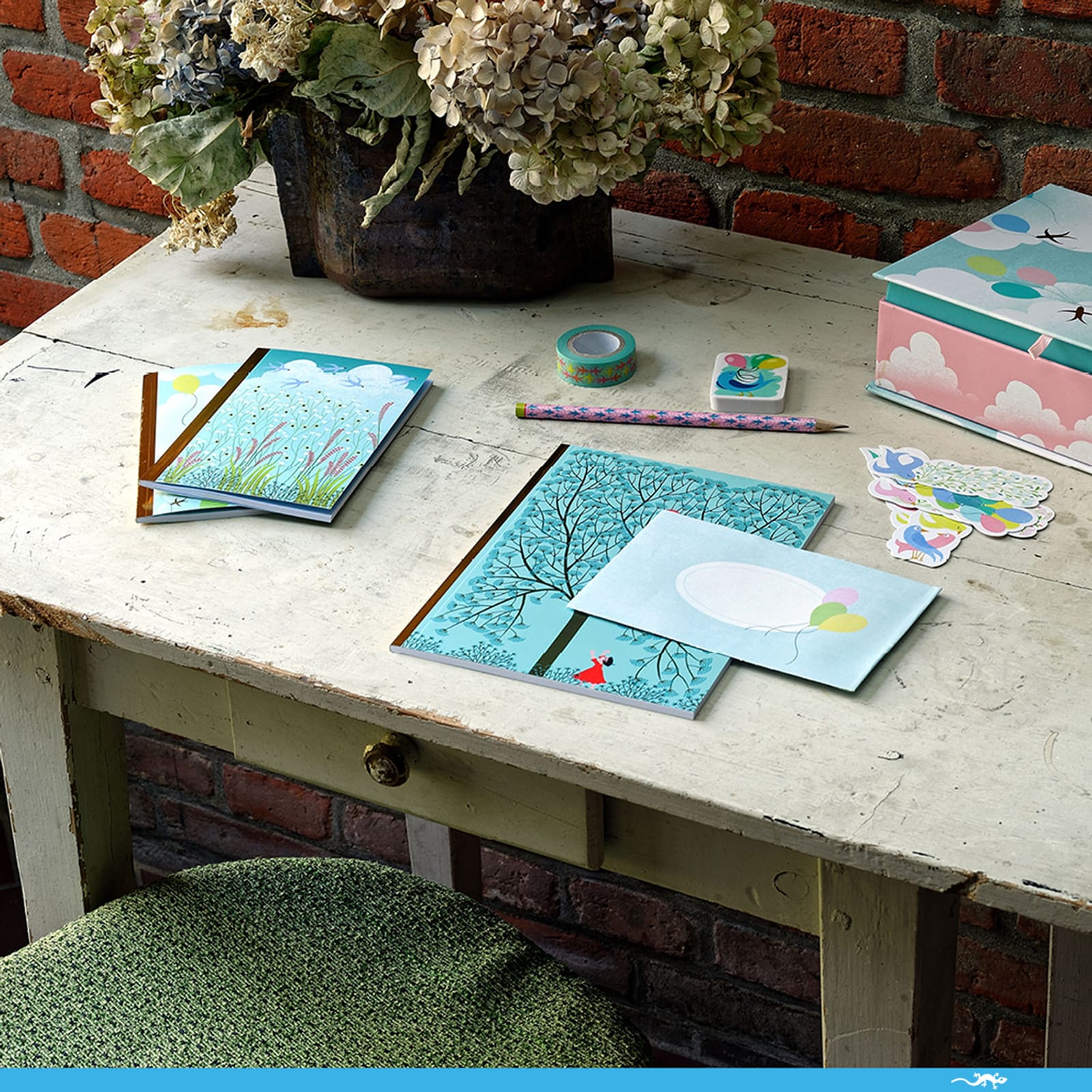 Letters and Cards Box Set - Charlotte