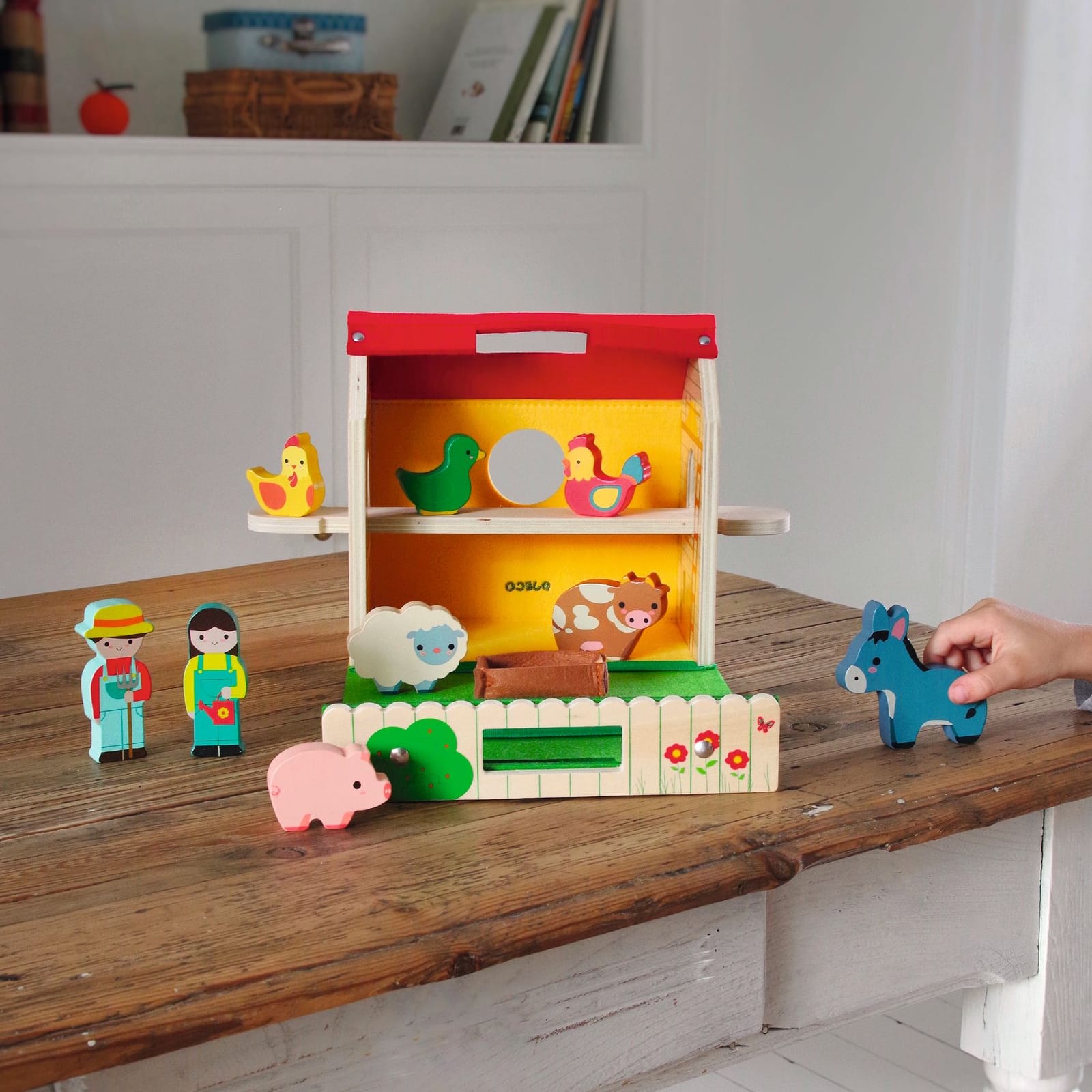 Wooden Play Farm House Box