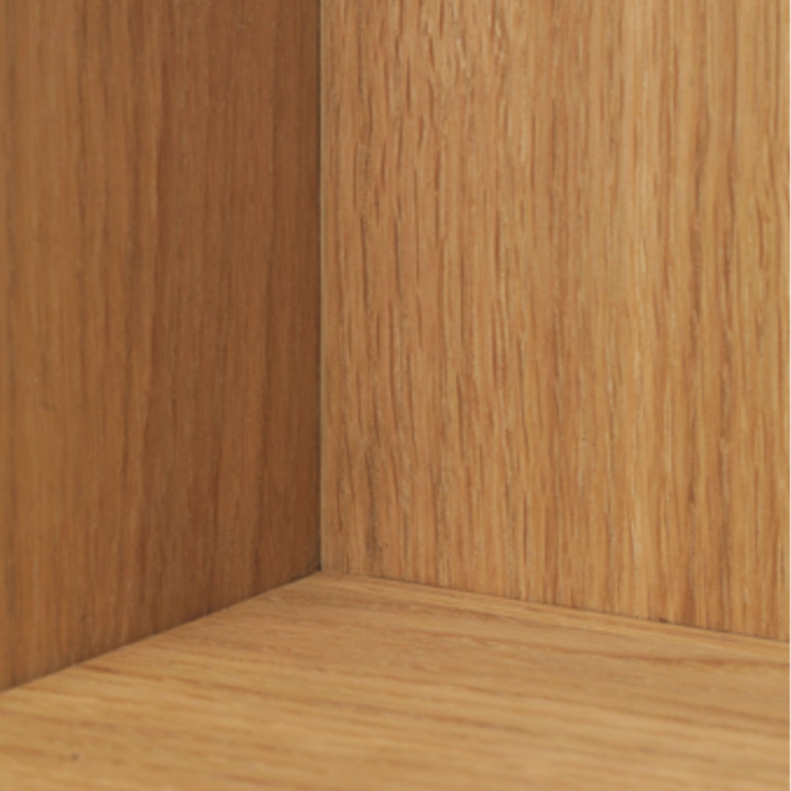 Stagger Shelf - Low - Oiled Oak