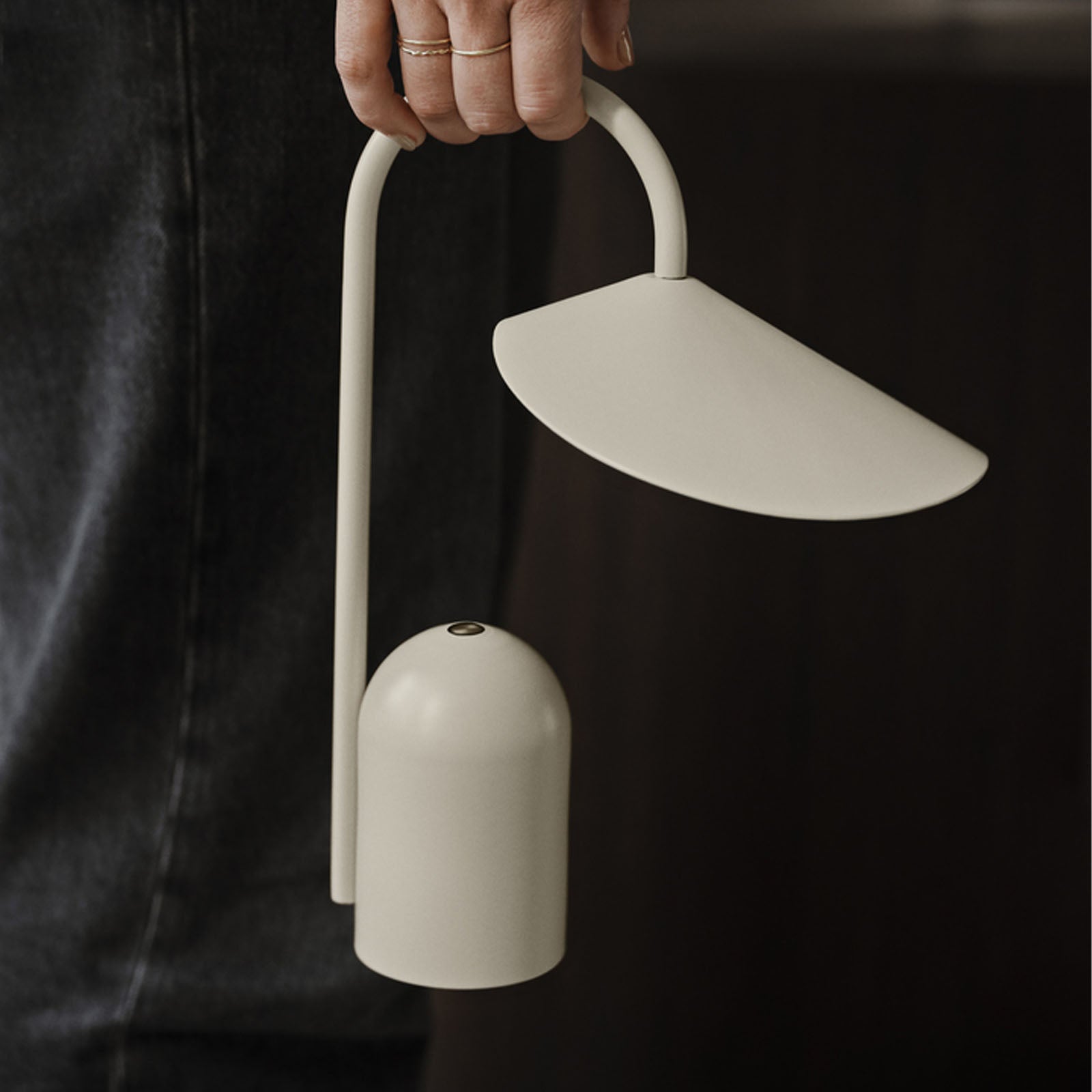 Arum Portable Lamp - Cashmere