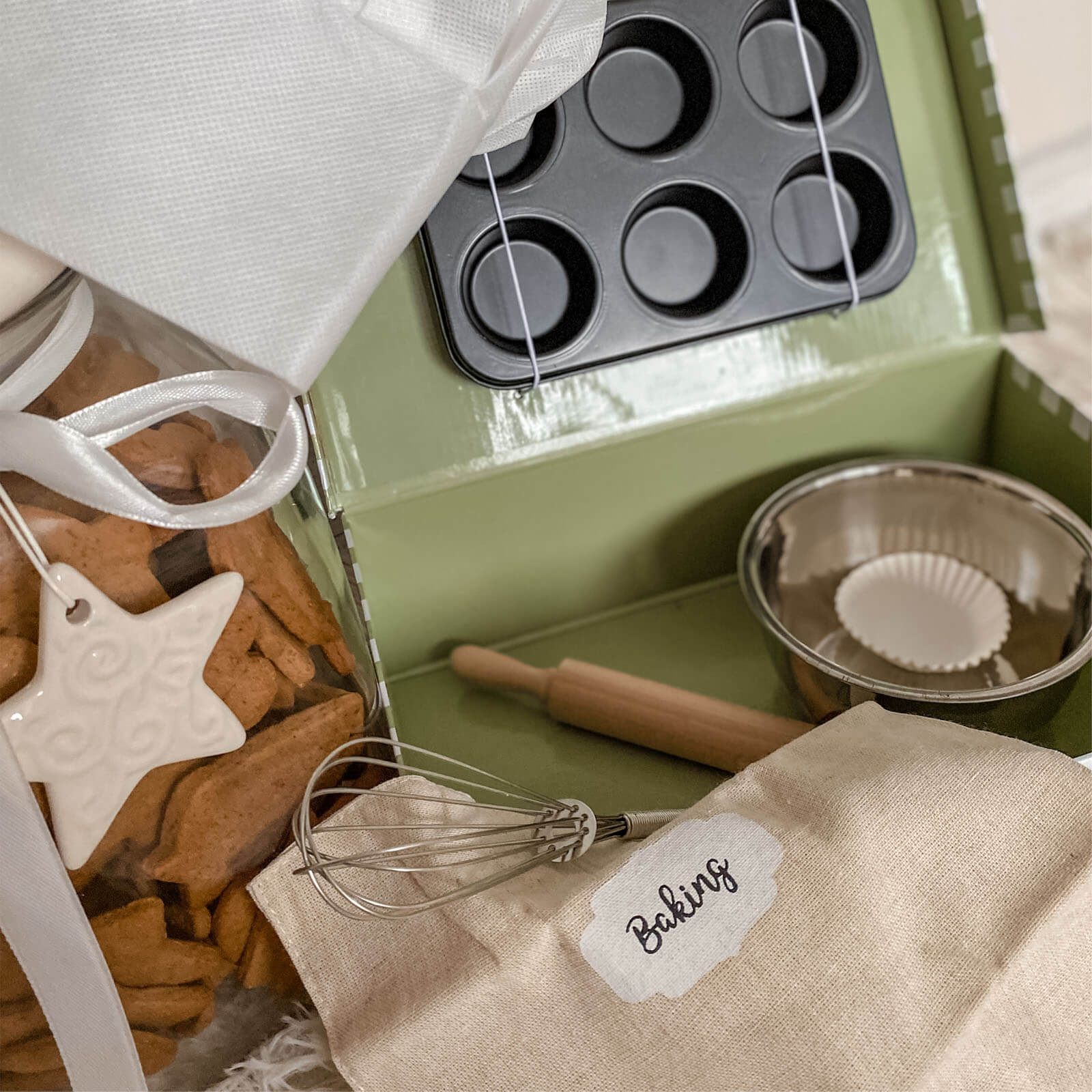 Bakery Suitcase Set