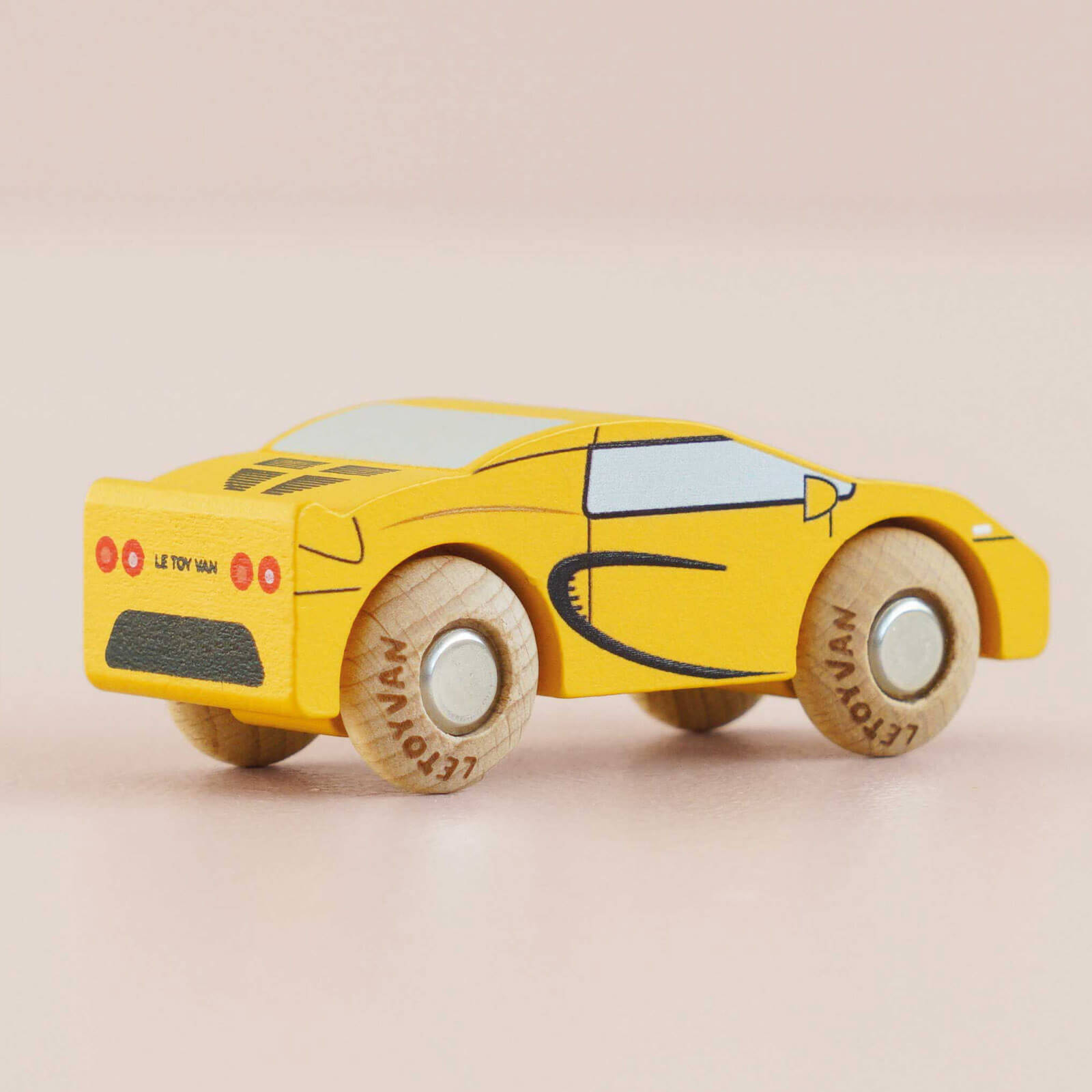 Wooden Car - GT105 Louis
