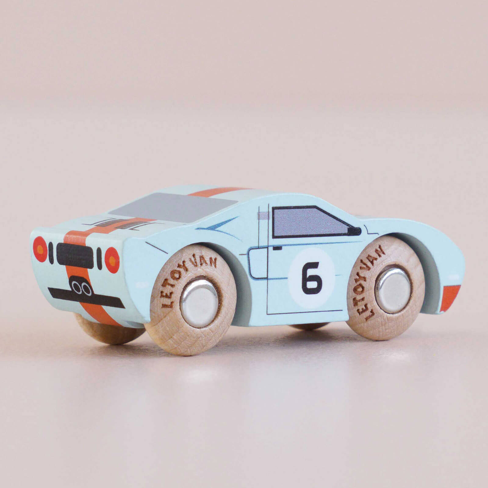 Wooden Car - GT145 Fred