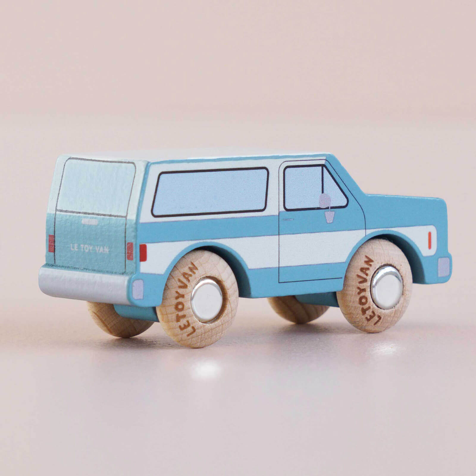 Wooden Car - GT170 Chuck