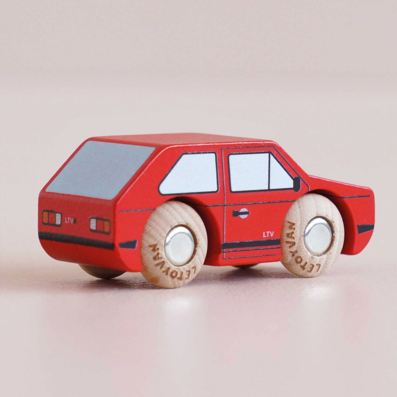 Wooden Car - GT50 Gary