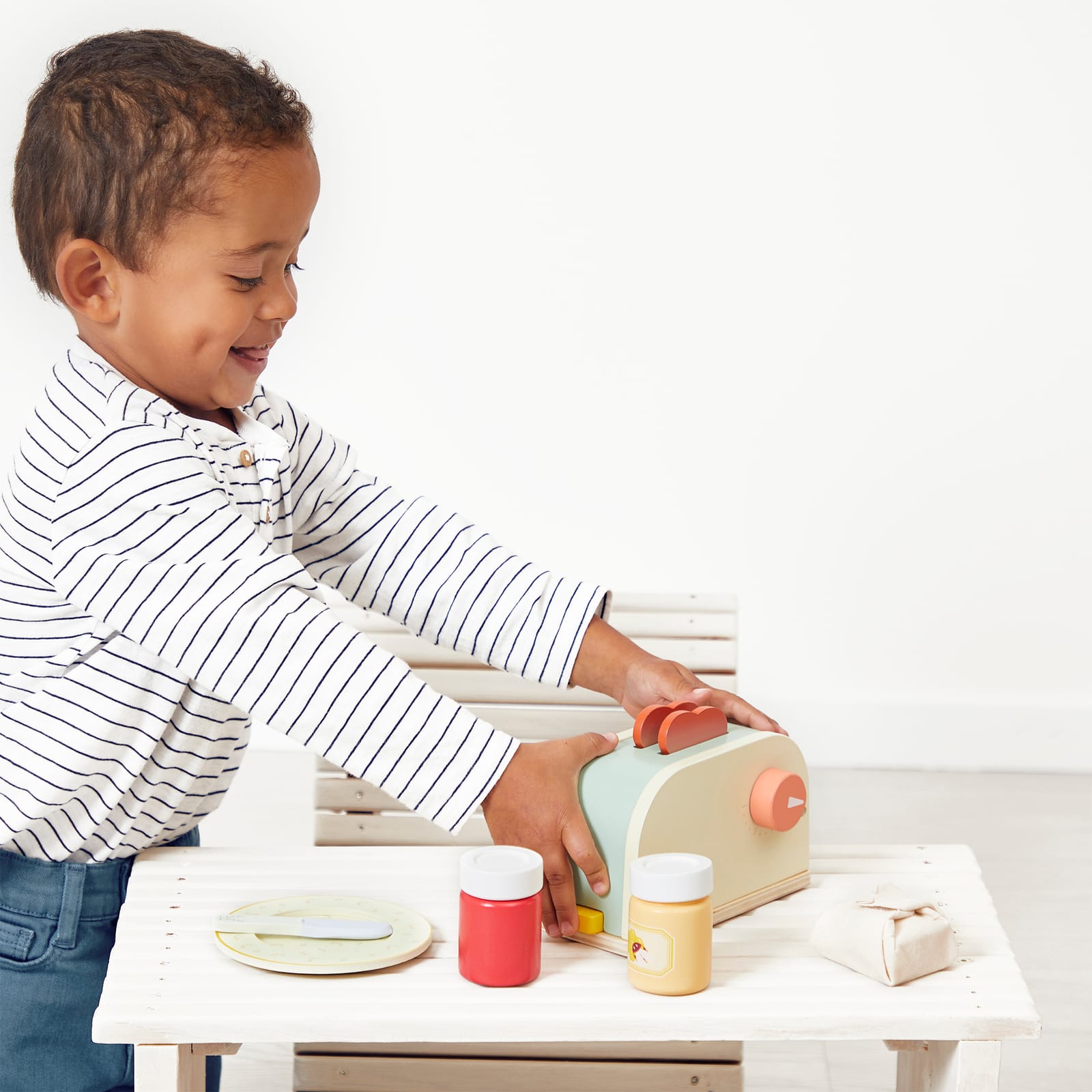 Grandma Toaster Play Set