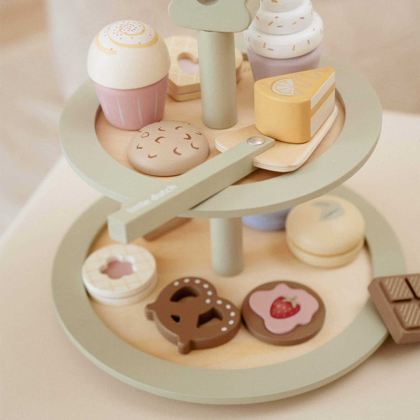 Cake Stand Plus 15 Accessories