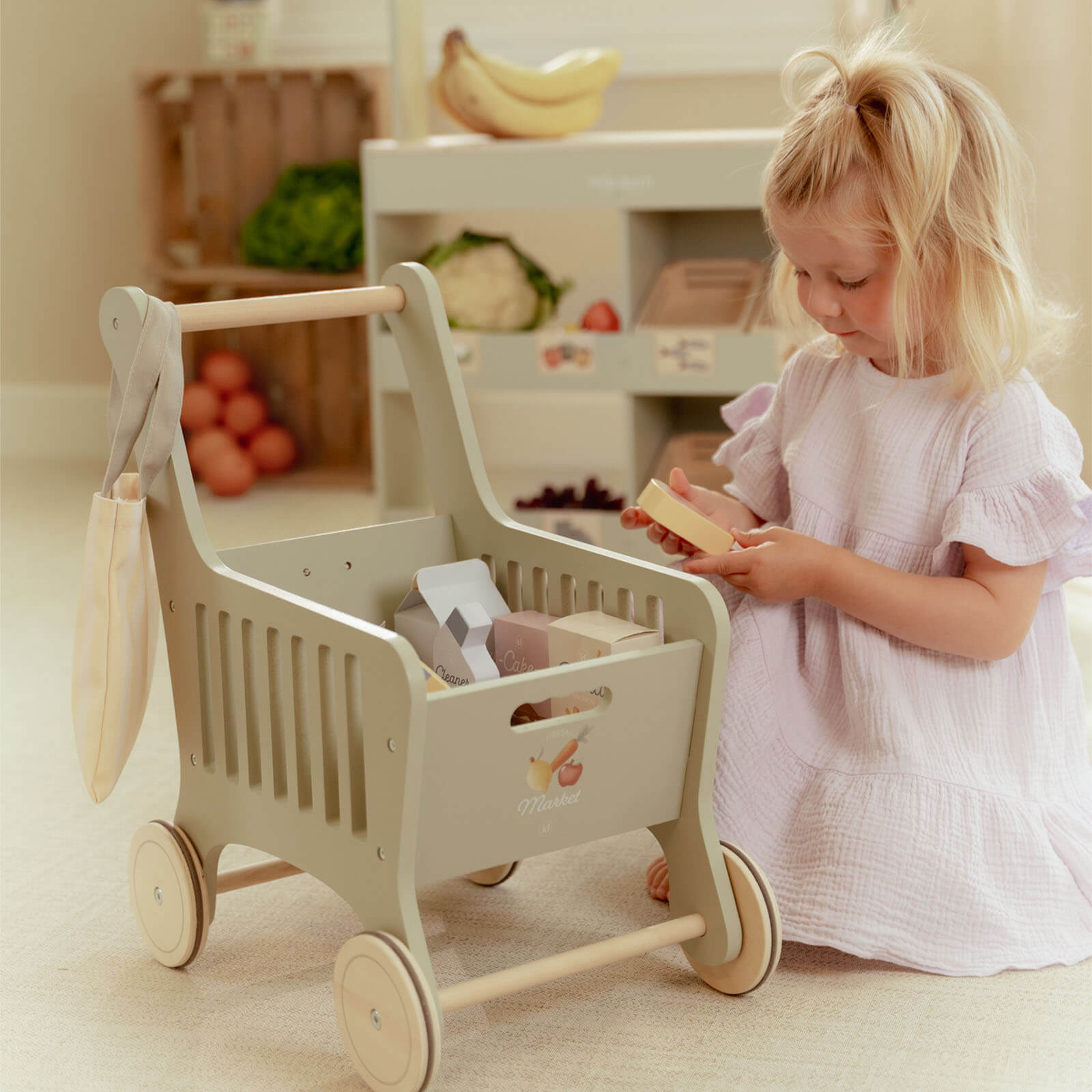 Wooden Shopping Cart - 13 Pieces