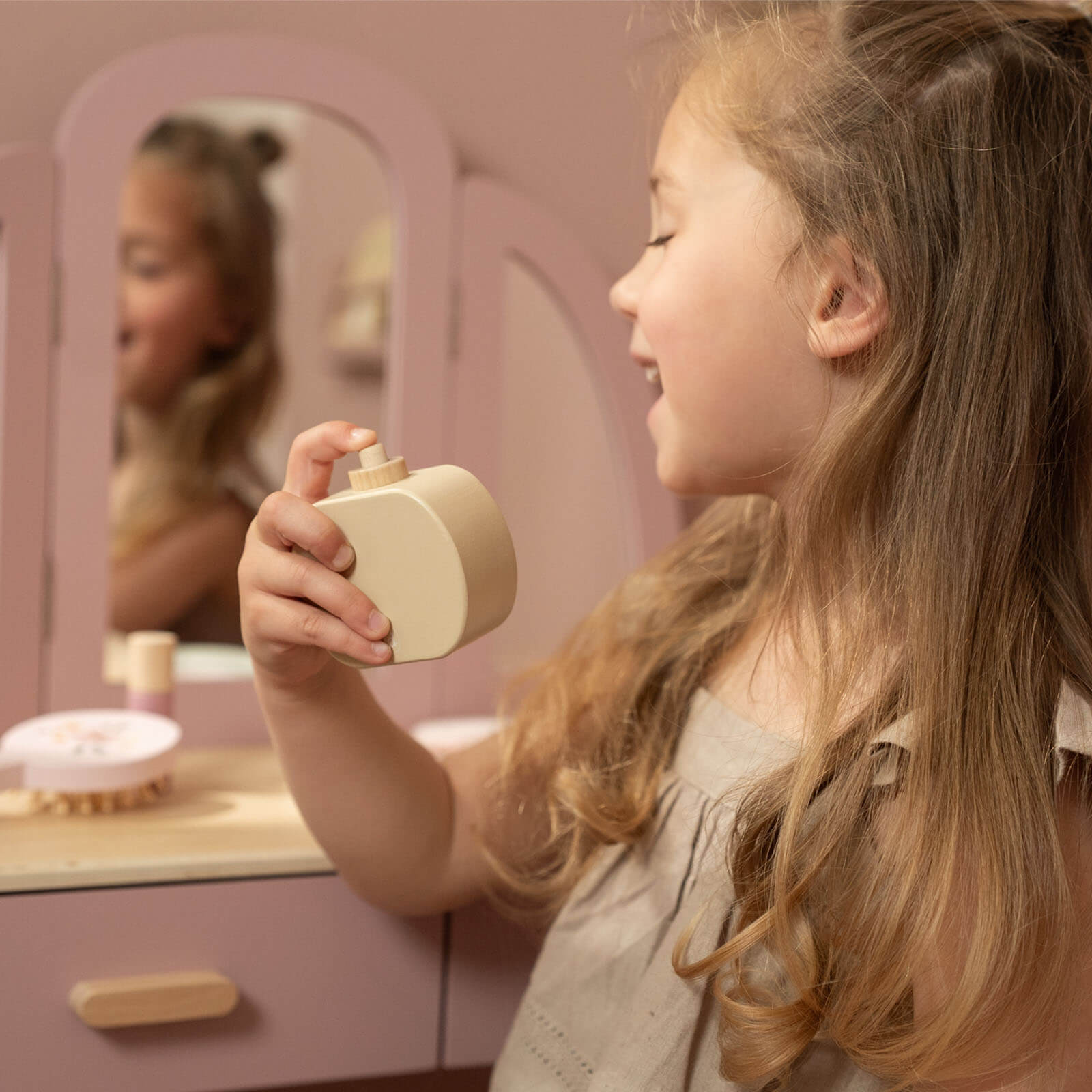 Dressing Table Plus 6 Accessories