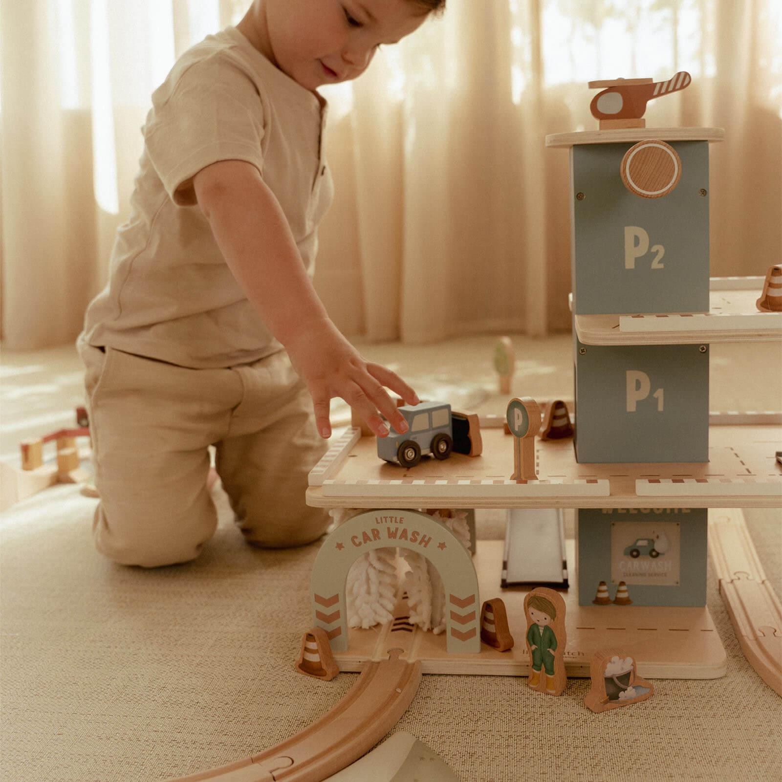 Wooden Parking Garage - 18 Pieces
