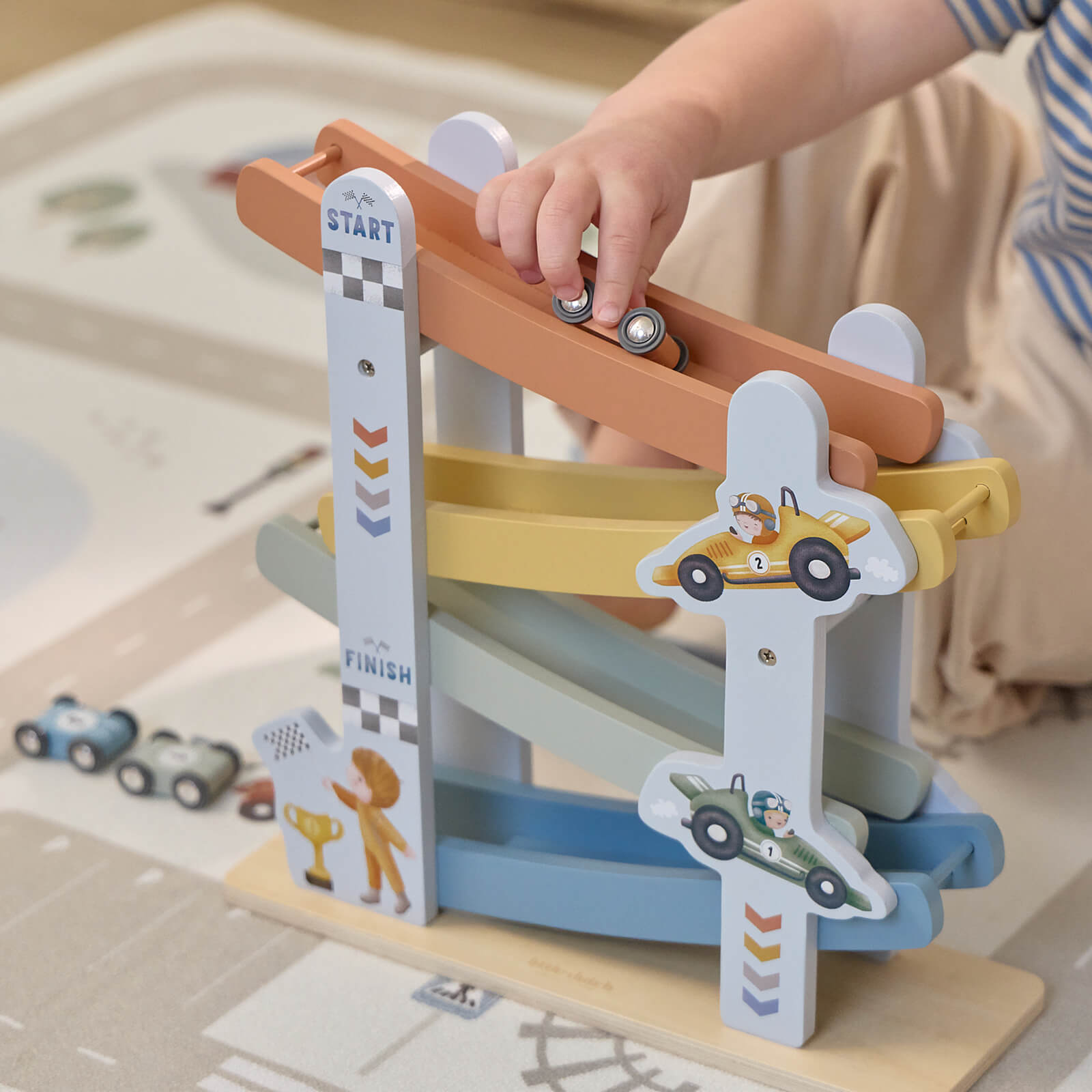 Ramp Racer - Racing Cars