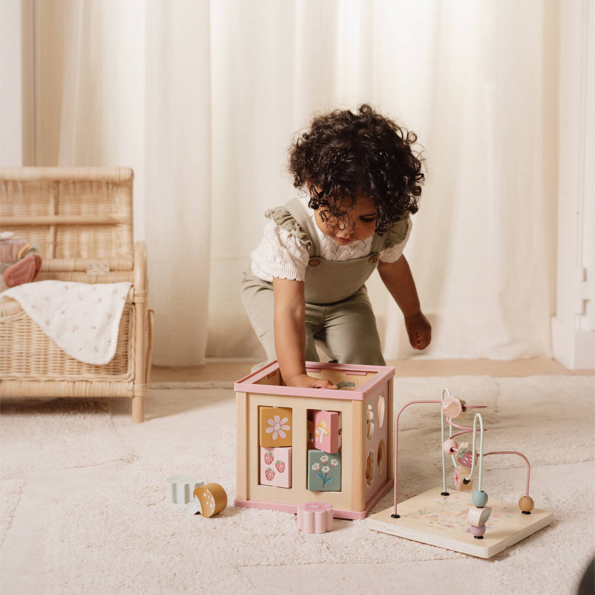 Activity Cube - Fairy Garden