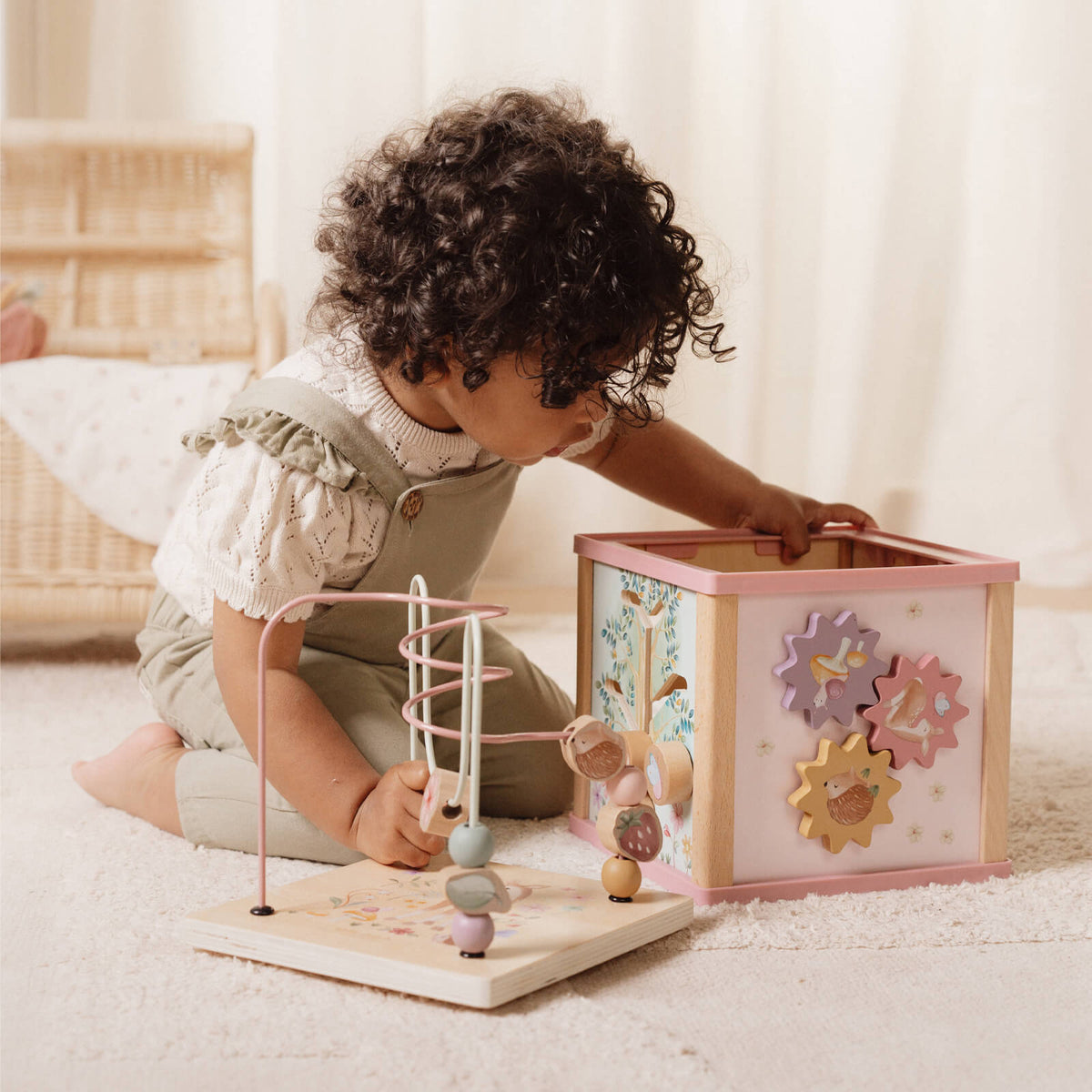 Activity Cube - Fairy Garden