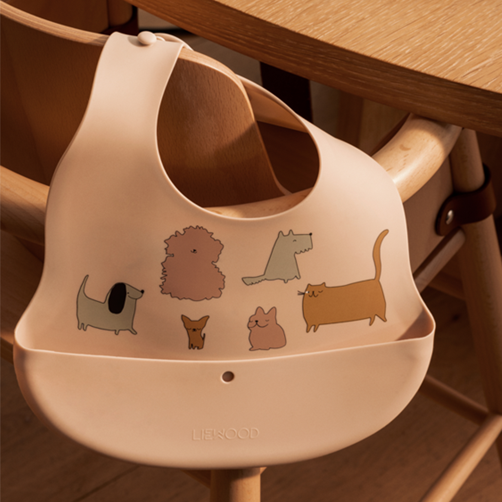Ember Printed Bib 2-pack - Cats and Dogs Sandy