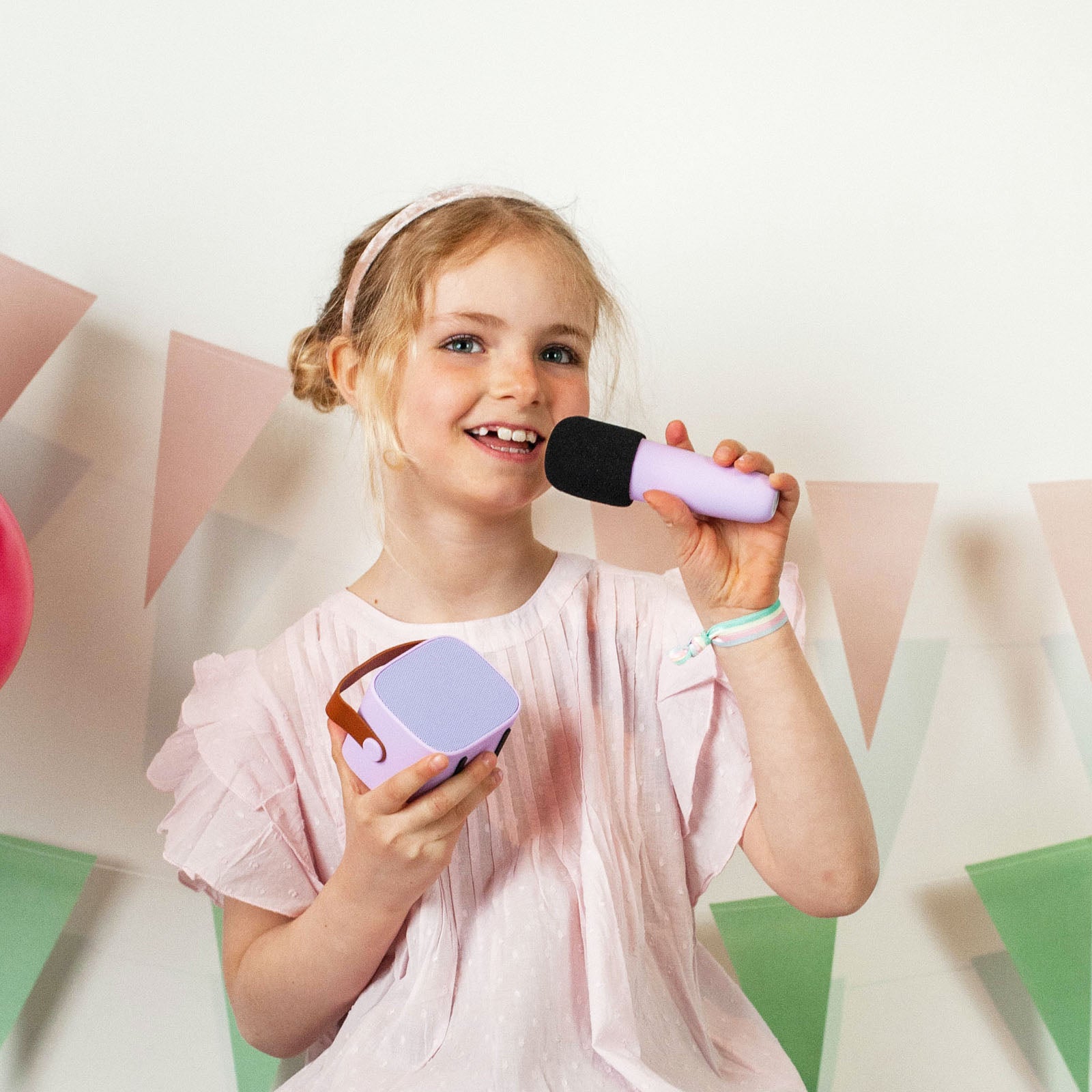 Karaoke Machine with Wireless Microphone - Purple