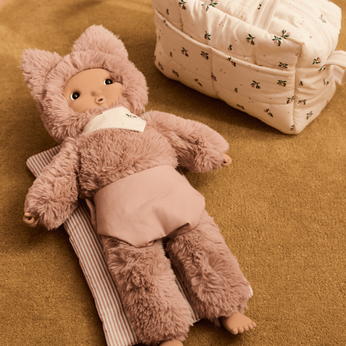 Neoma Doll Nursery Kit - Peach Pale Tuscany