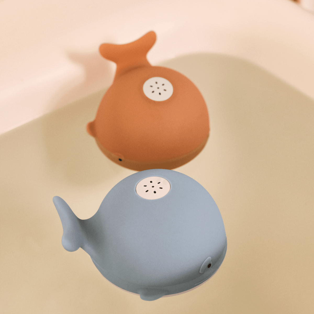 Galen Bath Sprinkler Whale - Pale Tuscany
